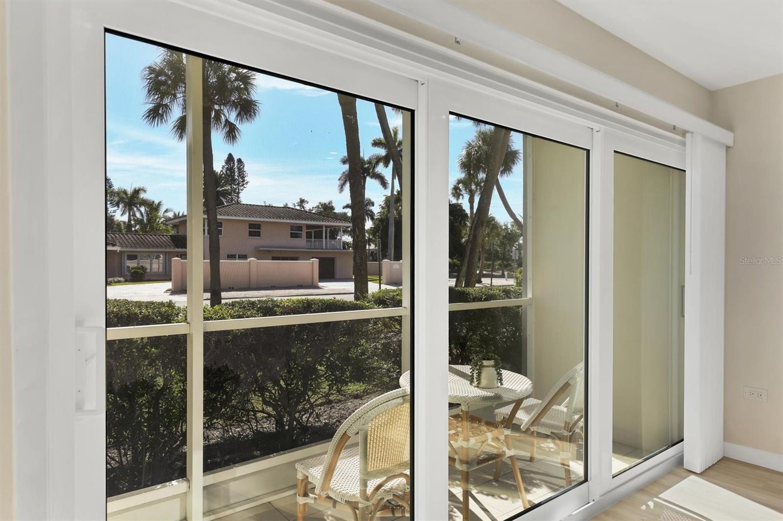 Image 23 of 49 For 500 Washington Drive 5a