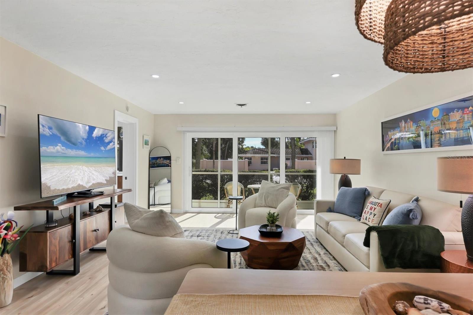 Image 4 of 49 For 500 Washington Drive 5a