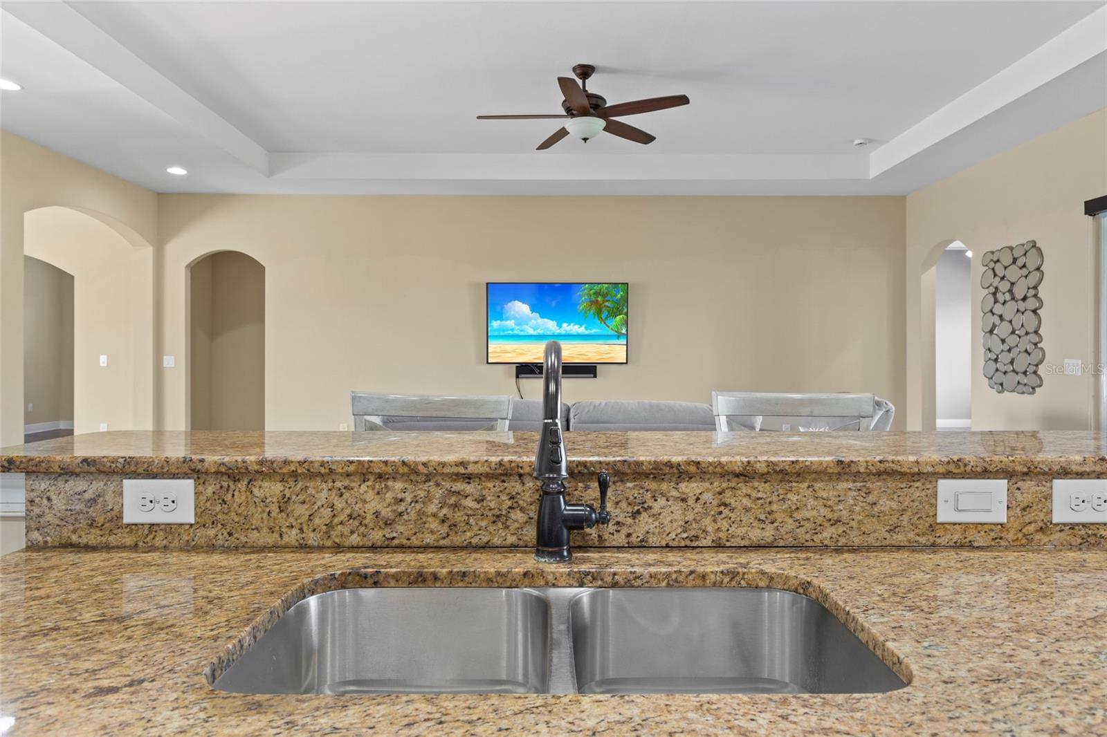 Image 12 of 51 For 942 Preservation Street