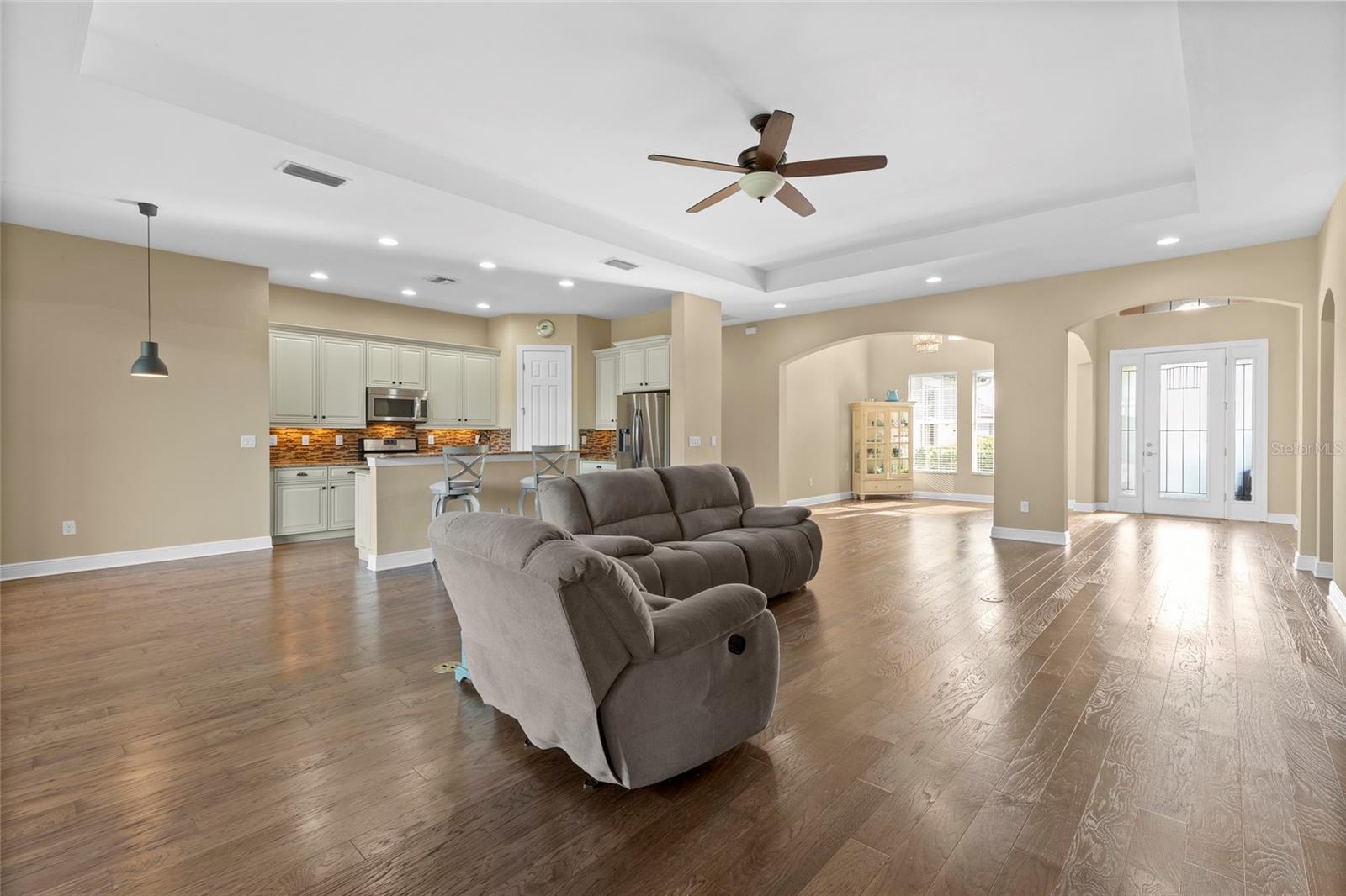 Image 8 of 51 For 942 Preservation Street