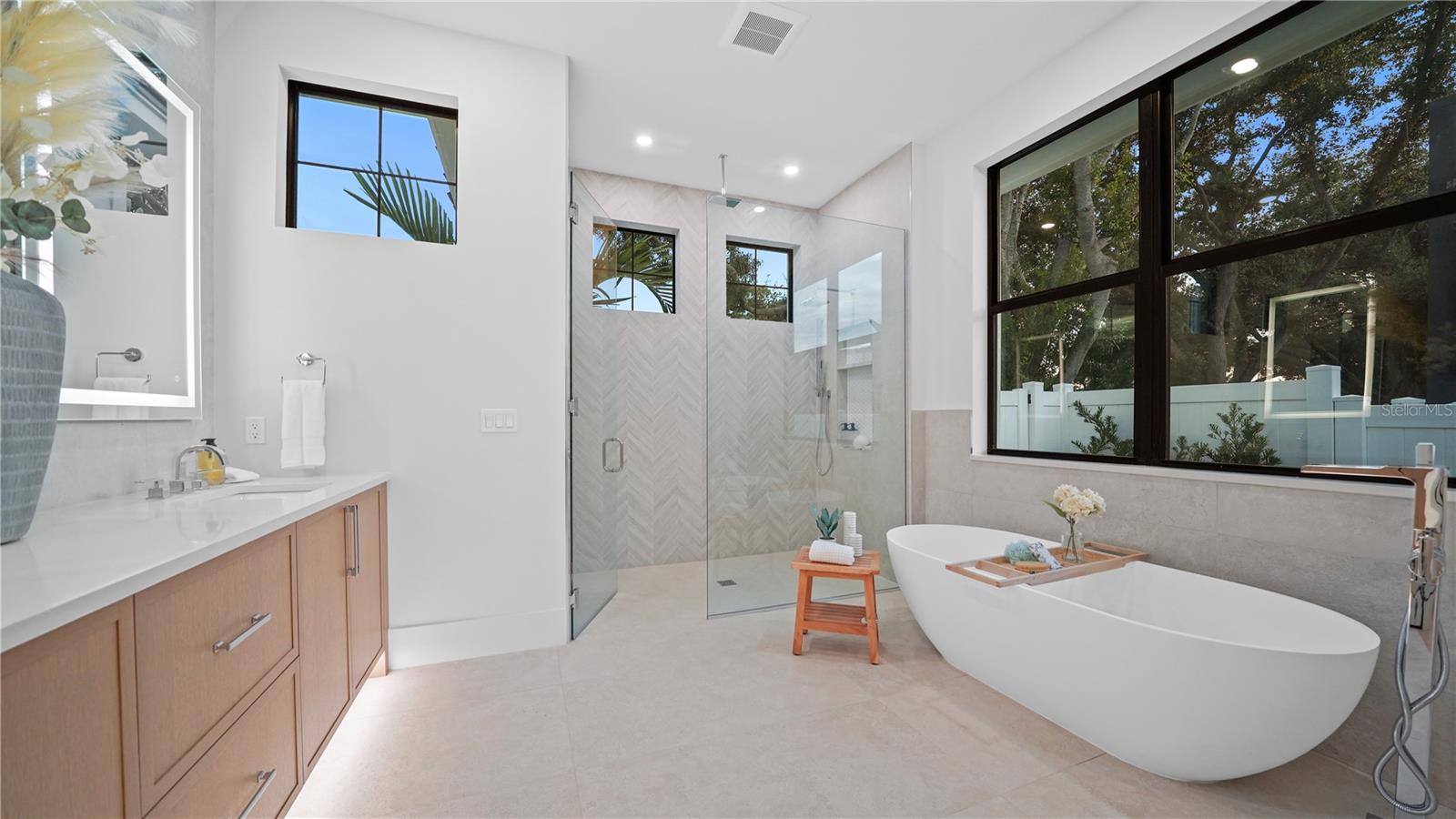 Image 32 of 52 For 1915 Tulip Drive