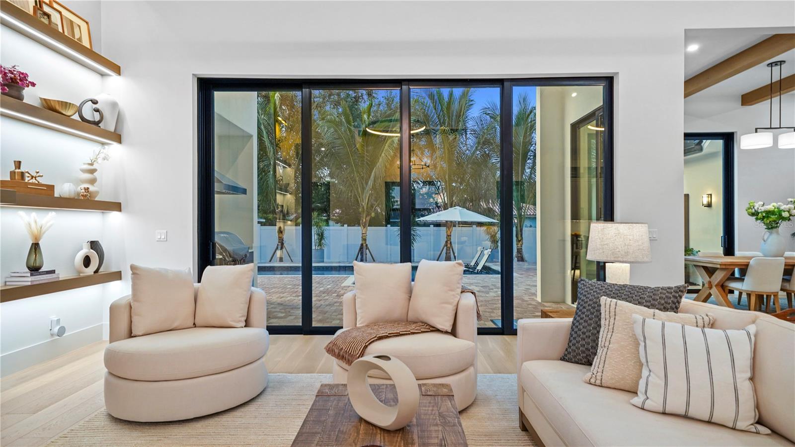 Image 8 of 52 For 1915 Tulip Drive