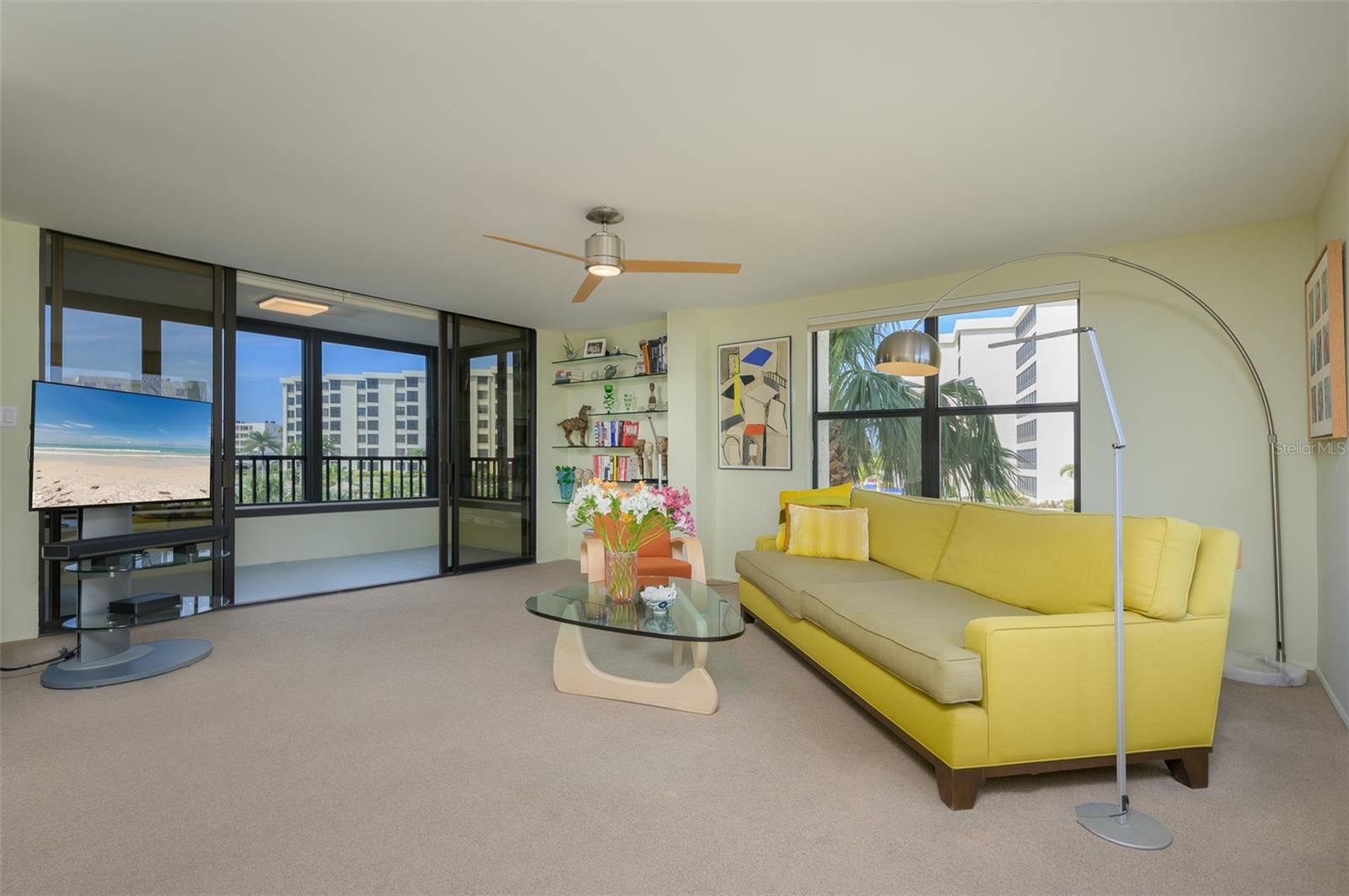 Image 8 of 58 For 5780 Midnight Pass Road 210