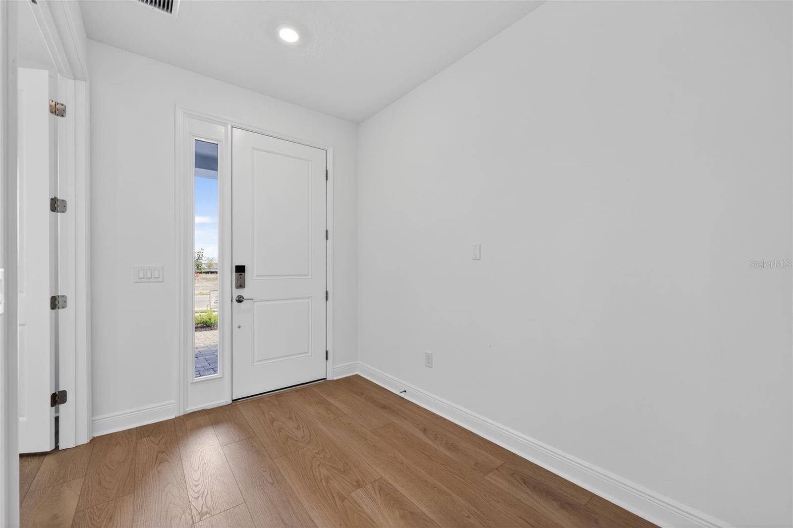 Image 15 of 50 For 7543 Hawkstone Drive