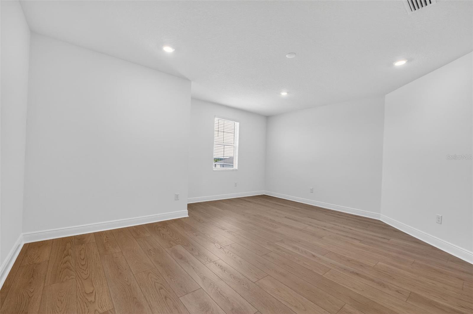 Image 35 of 50 For 7543 Hawkstone Drive