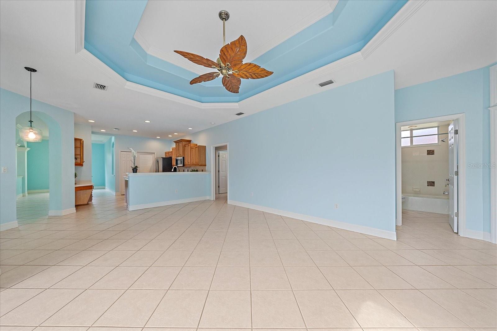 Image 21 of 43 For 6619 Pinefeather Court