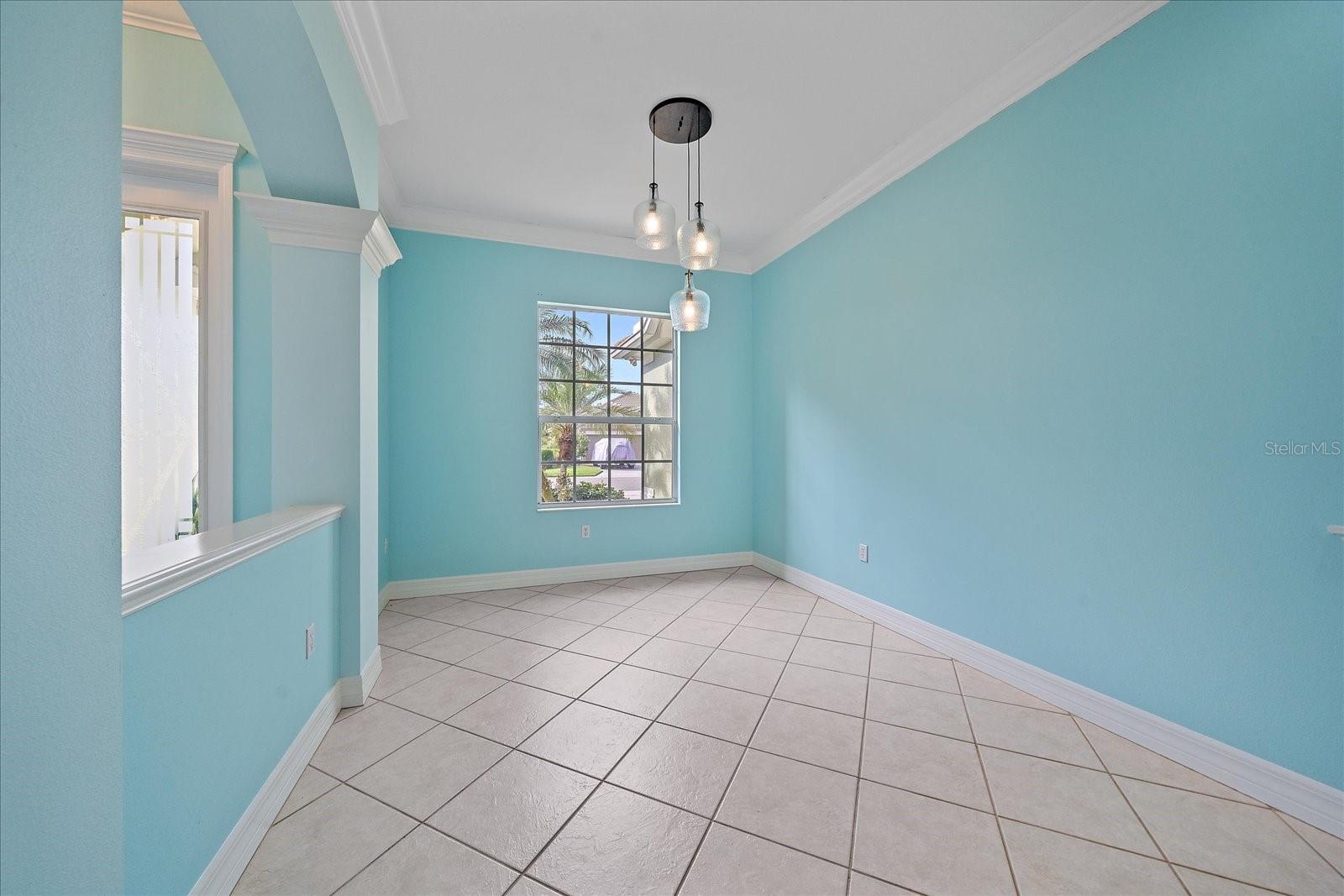 Image 8 of 43 For 6619 Pinefeather Court