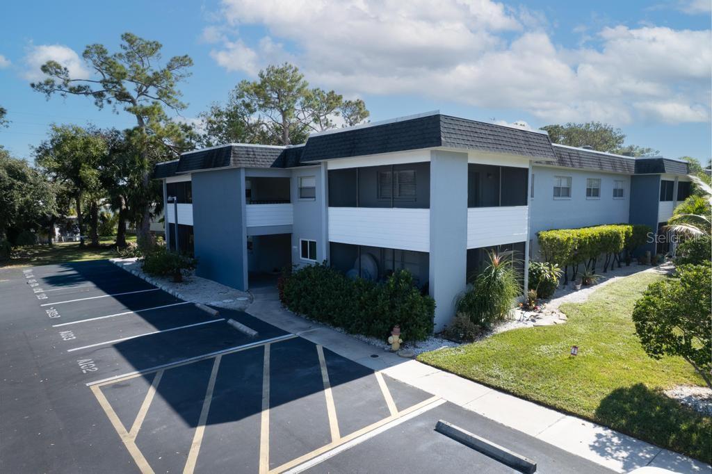 Image 23 of 35 For 5503 Fountain Lake Circle 104