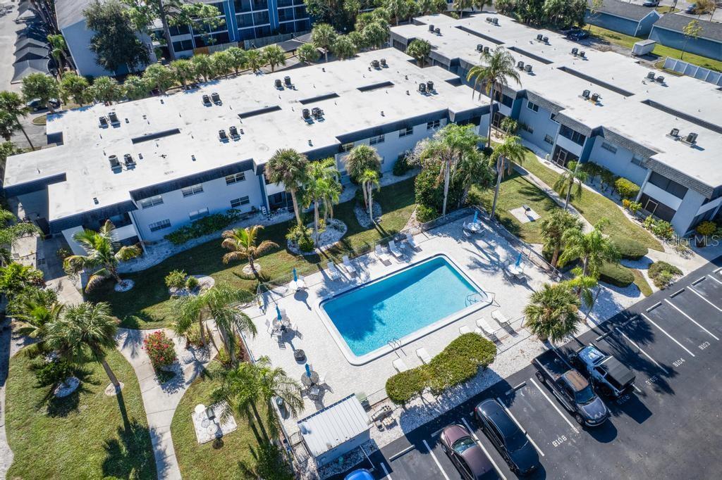 Image 28 of 35 For 5503 Fountain Lake Circle 104