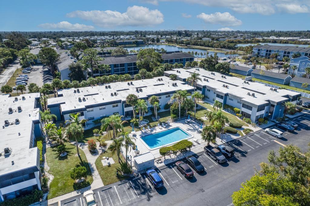 Image 29 of 35 For 5503 Fountain Lake Circle 104