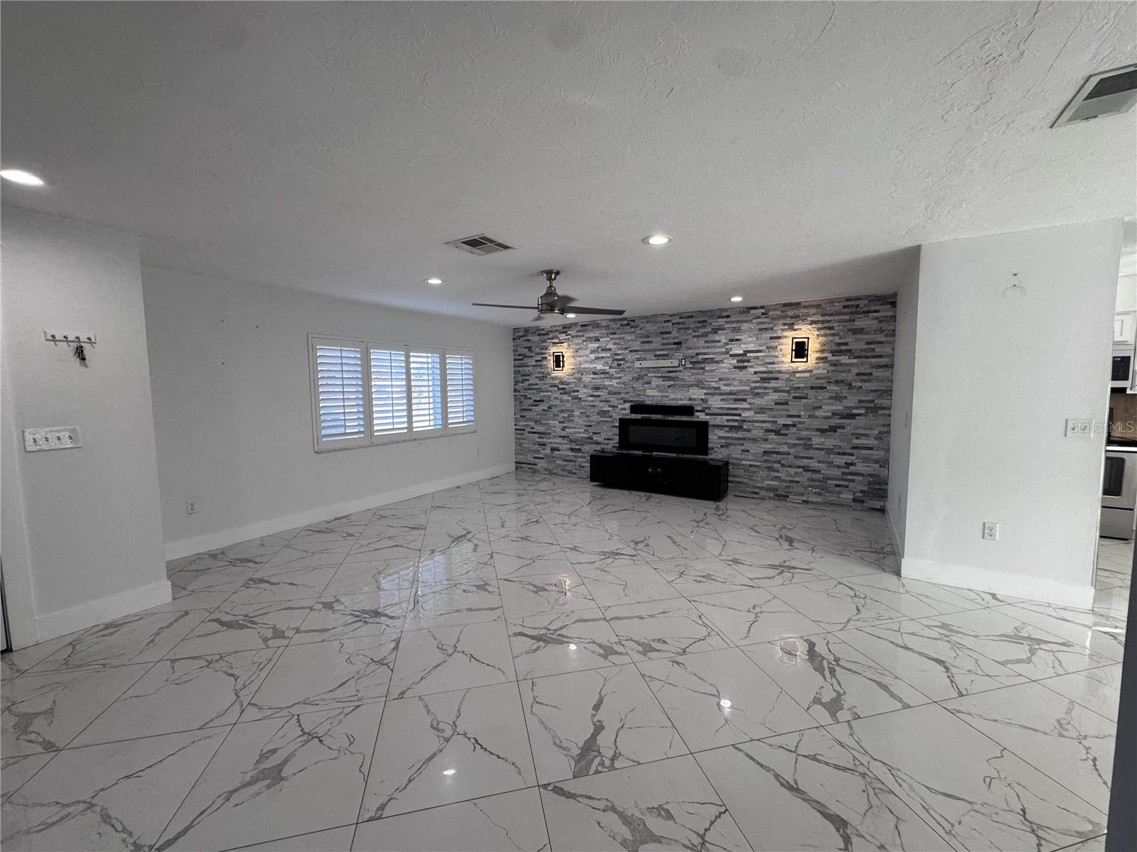 Image 3 of 21 For 4082 Velarde Lane