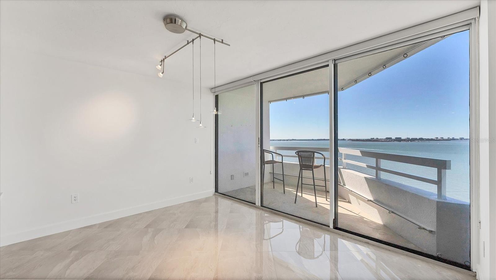 Image 14 of 56 For 888 Blvd Of The Arts 1408