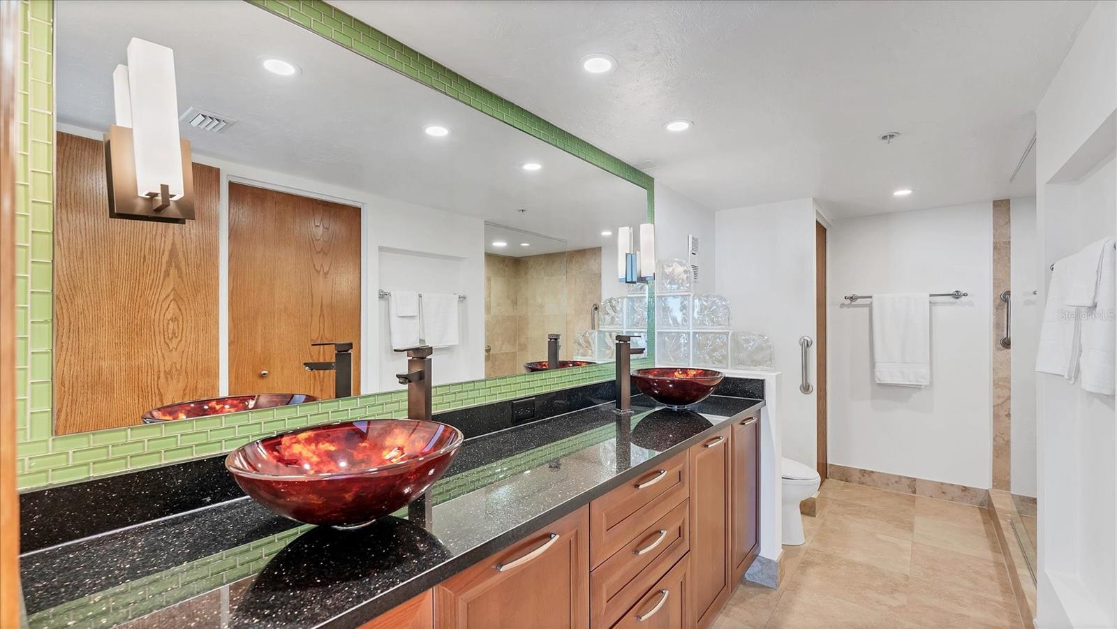 Image 22 of 56 For 888 Blvd Of The Arts 1408