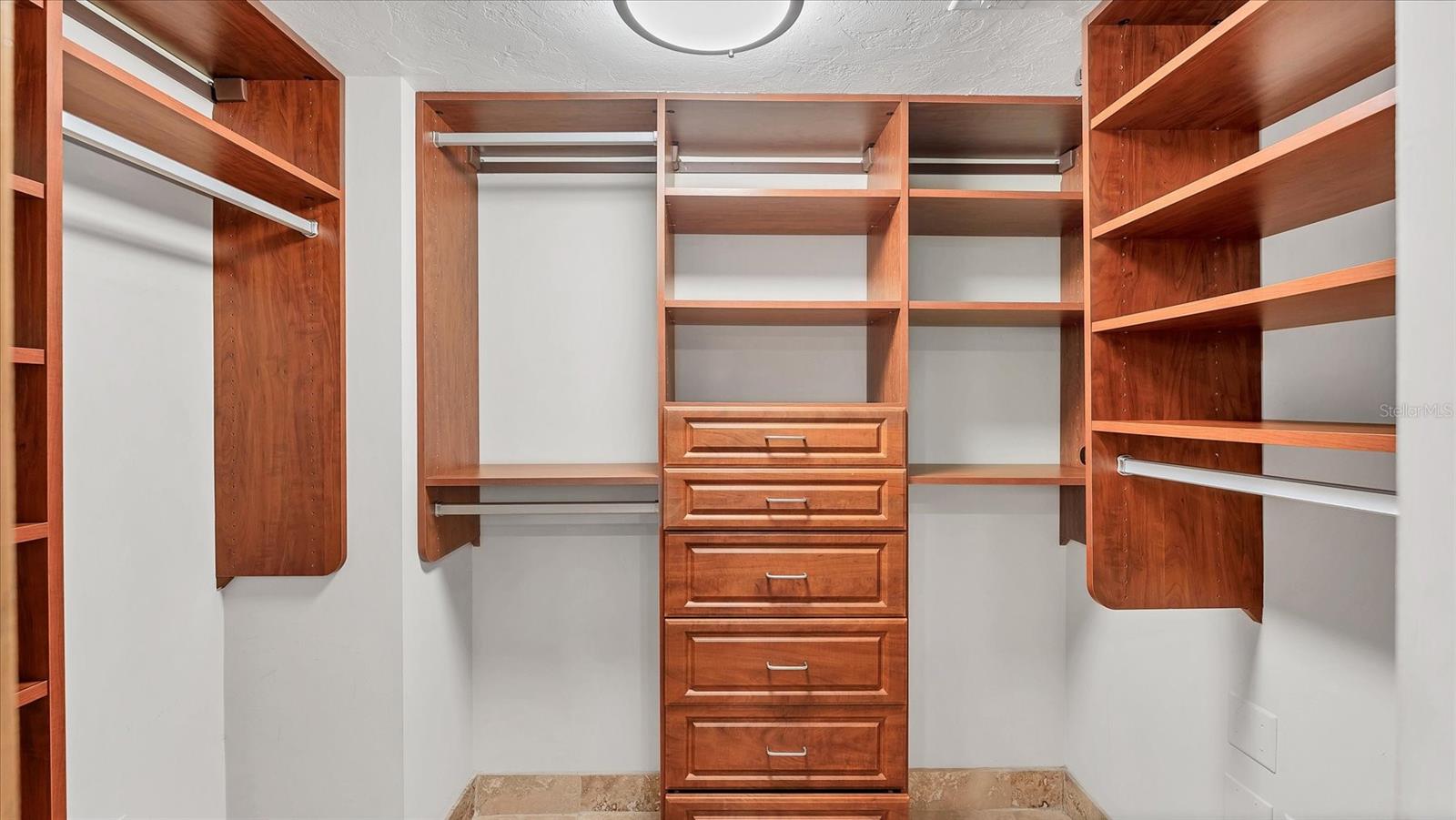 Image 25 of 56 For 888 Blvd Of The Arts 1408