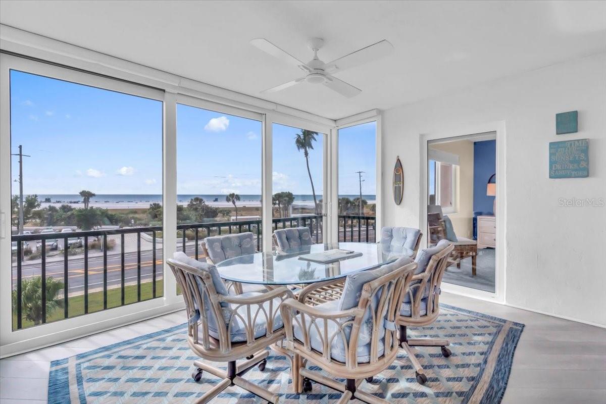 Image 20 of 31 For 757 Beach Road 310