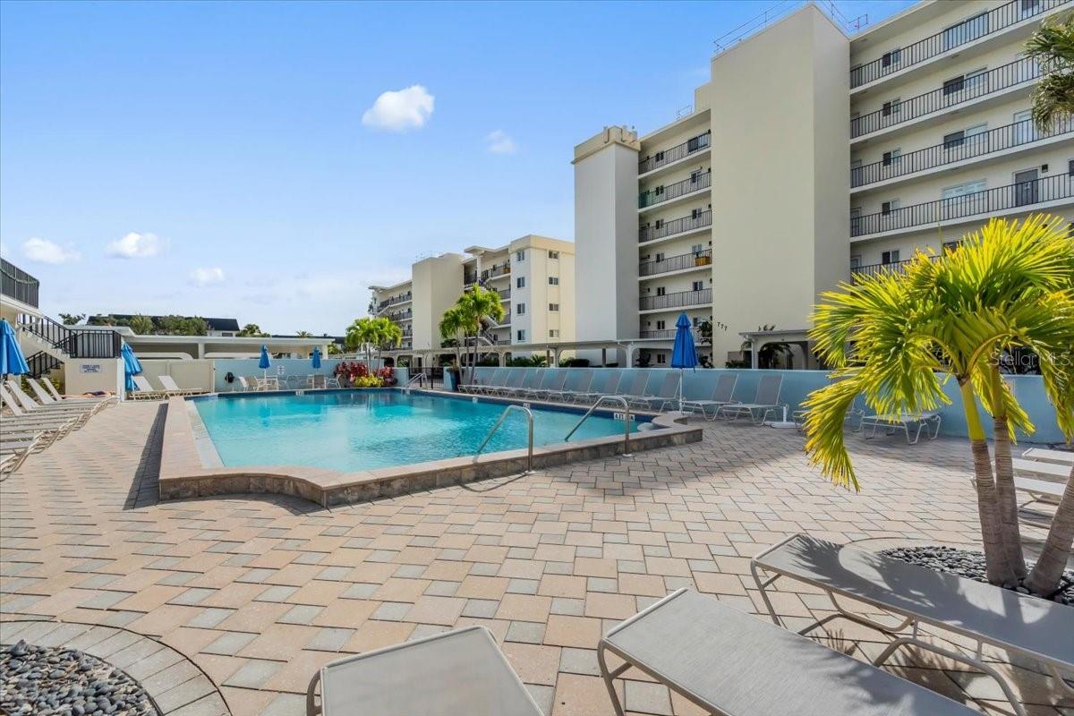 Image 26 of 31 For 757 Beach Road 310