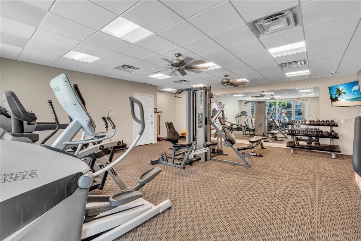 Image 28 of 31 For 757 Beach Road 310