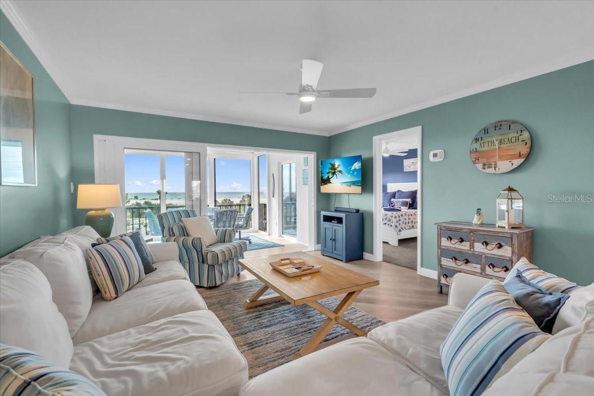 Image 3 of 31 For 757 Beach Road 310