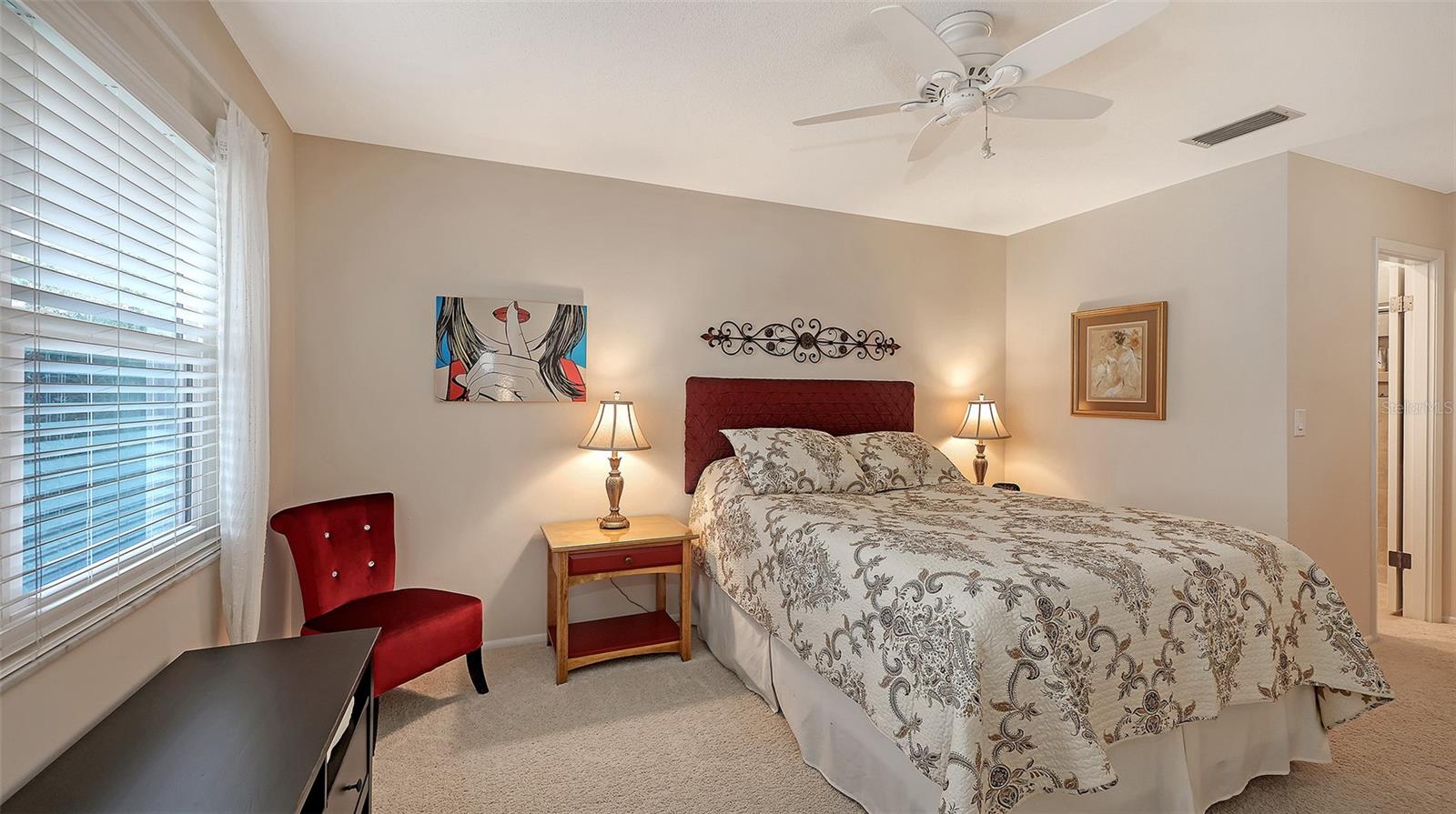 Image 18 of 33 For 3957 Breezemont Drive