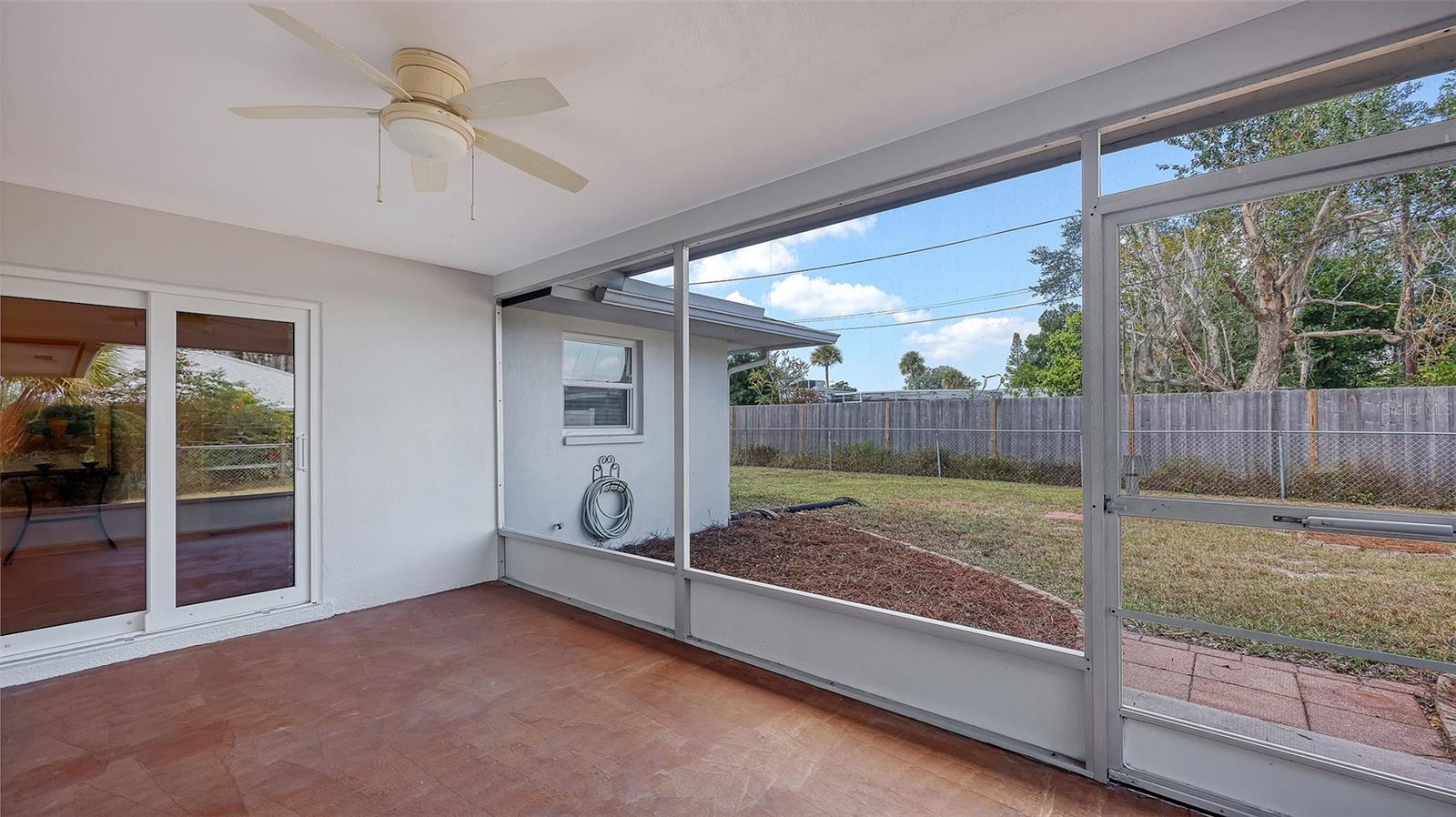 Image 29 of 33 For 3957 Breezemont Drive