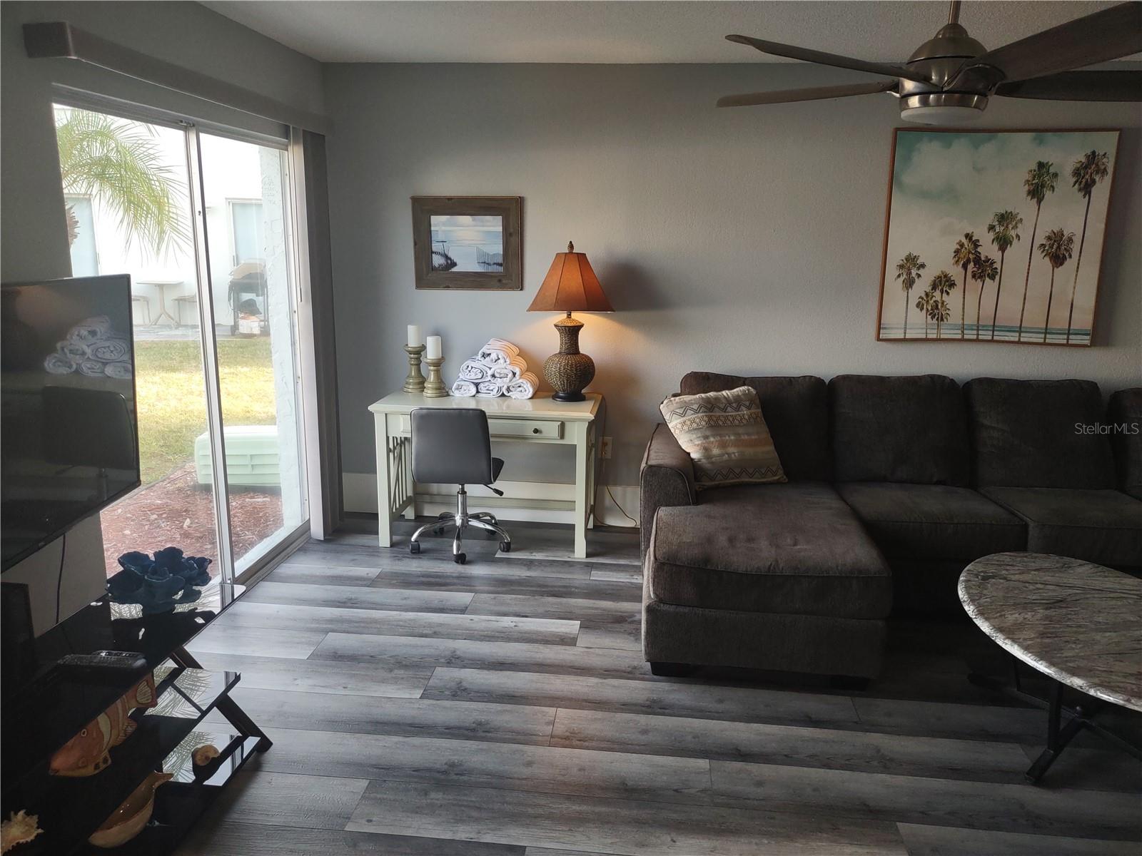 Image 13 of 25 For 10125 Manatee Avenue W A4