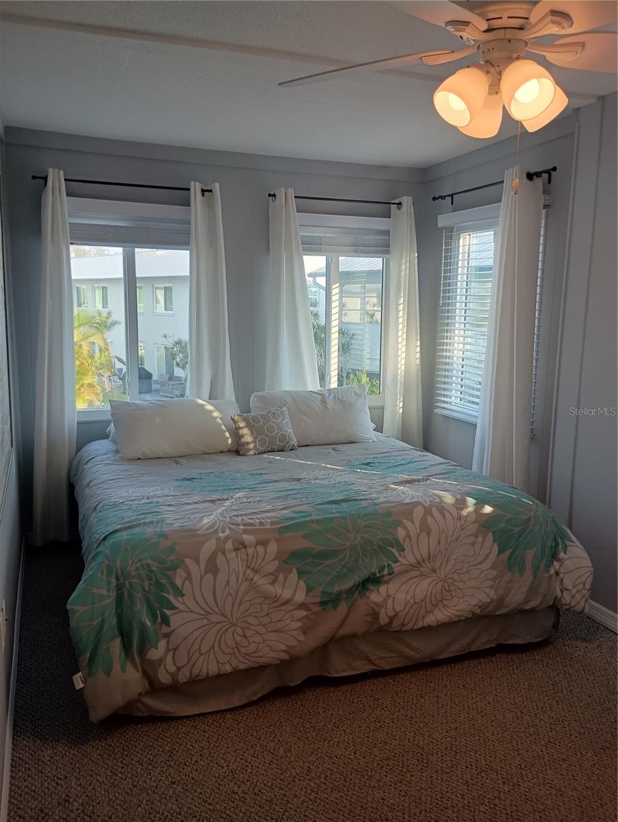 Image 19 of 25 For 10125 Manatee Avenue W A4