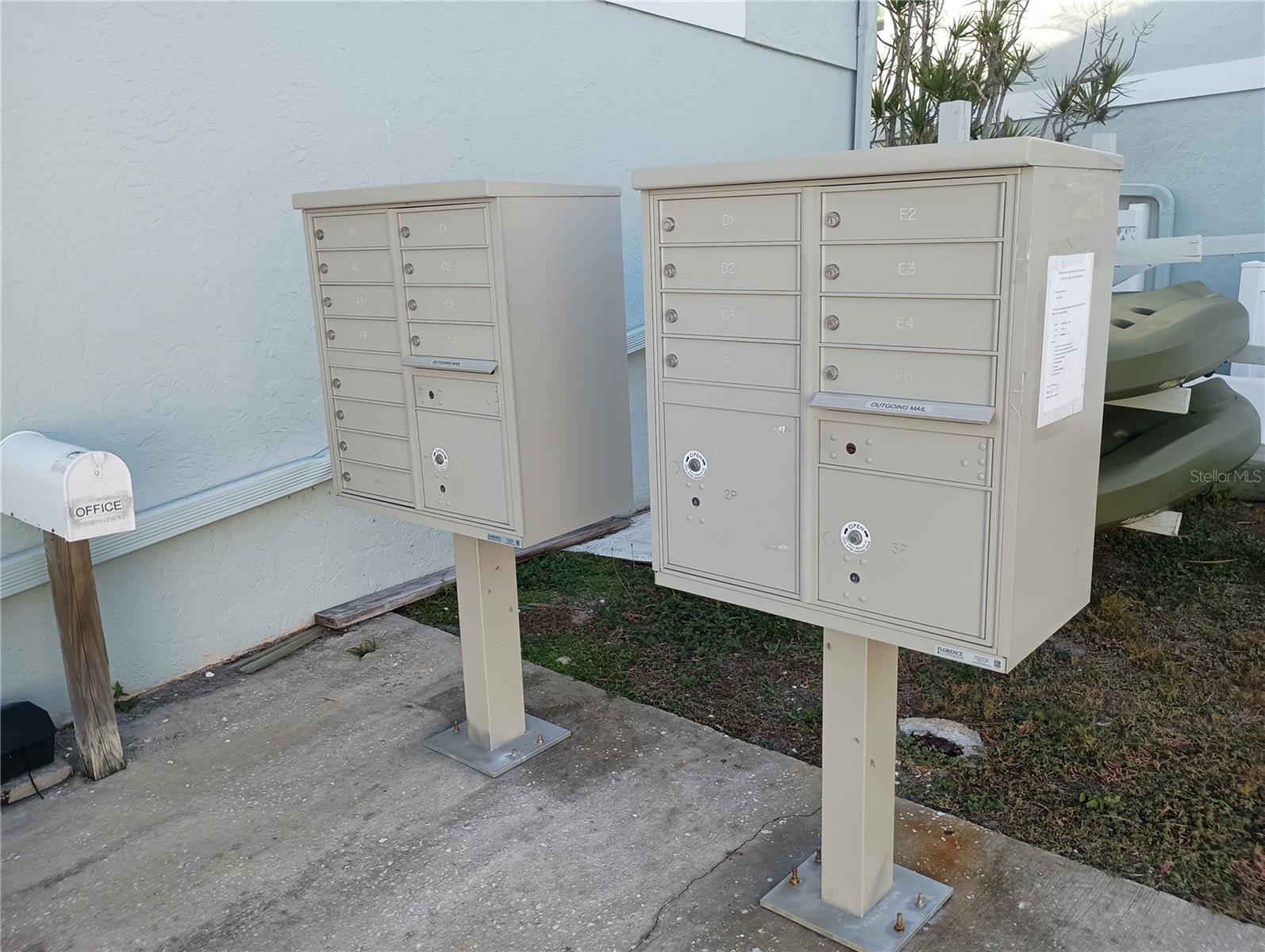 Image 22 of 25 For 10125 Manatee Avenue W A4