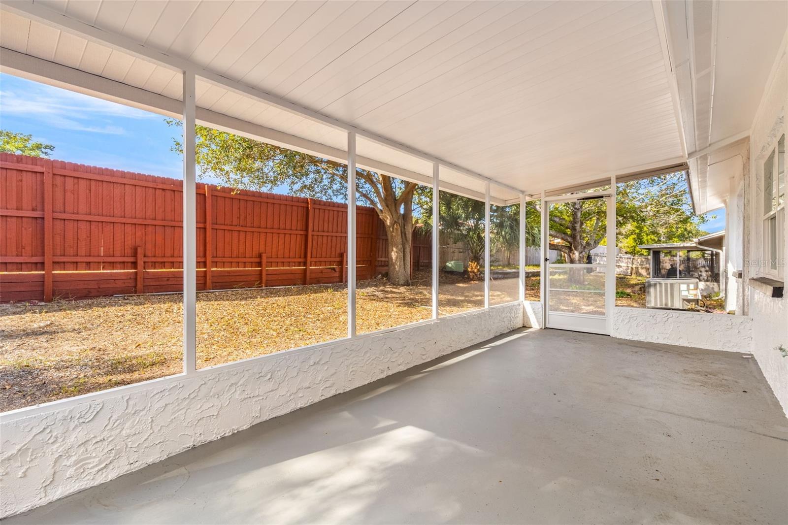 Image 17 of 22 For 1514 Stonehaven Way