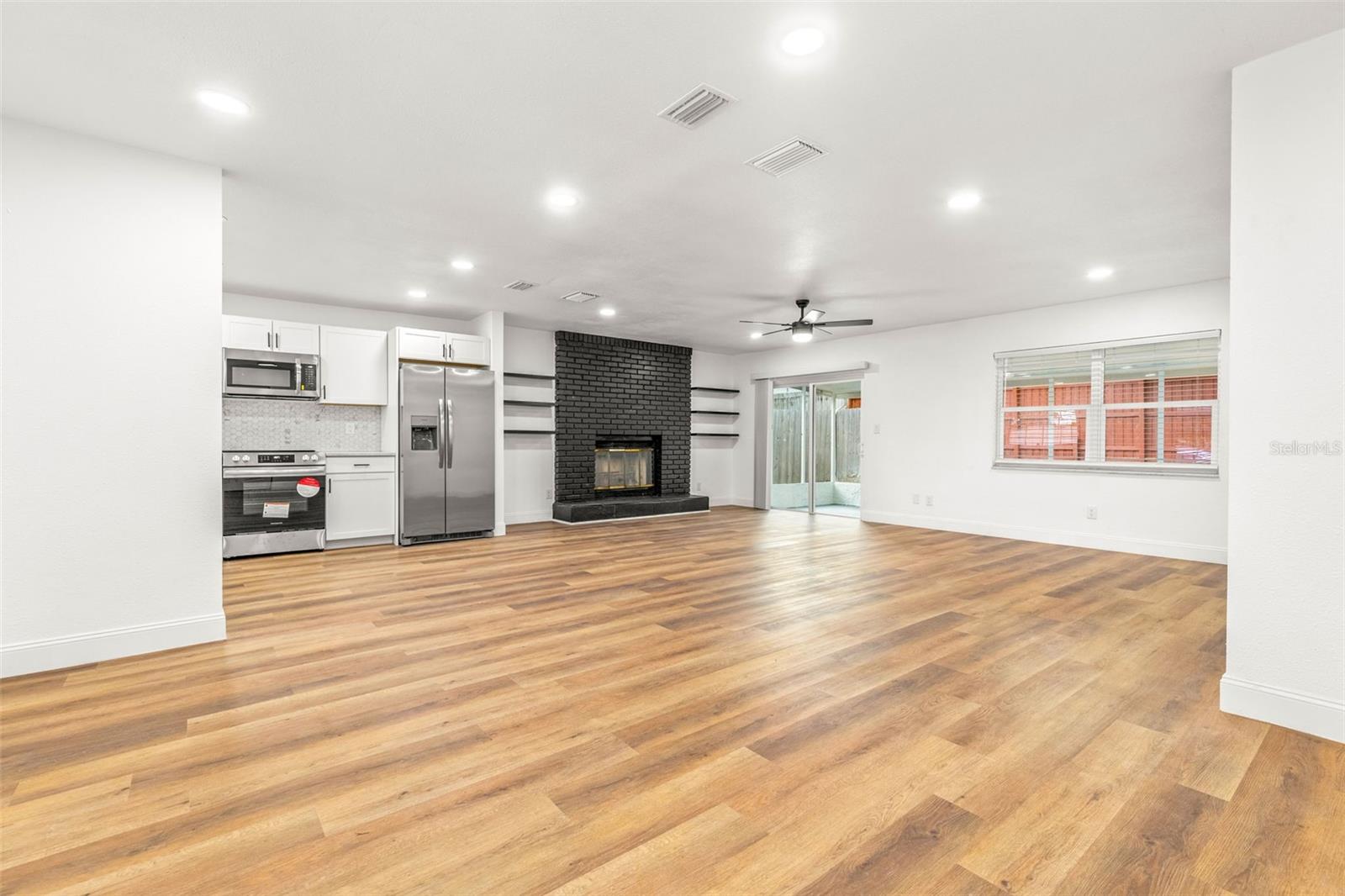 Image 3 of 22 For 1514 Stonehaven Way