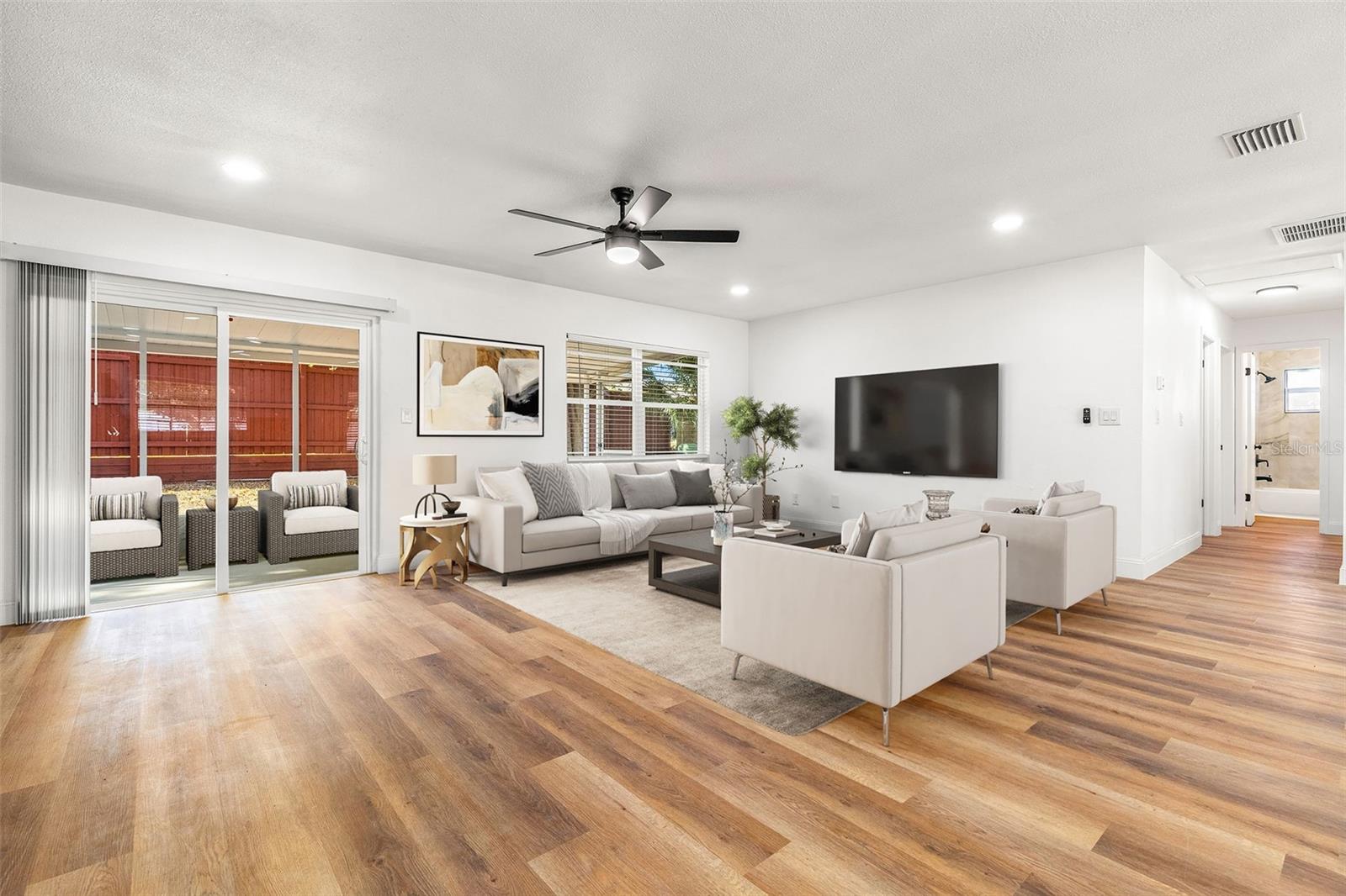 Image 4 of 22 For 1514 Stonehaven Way