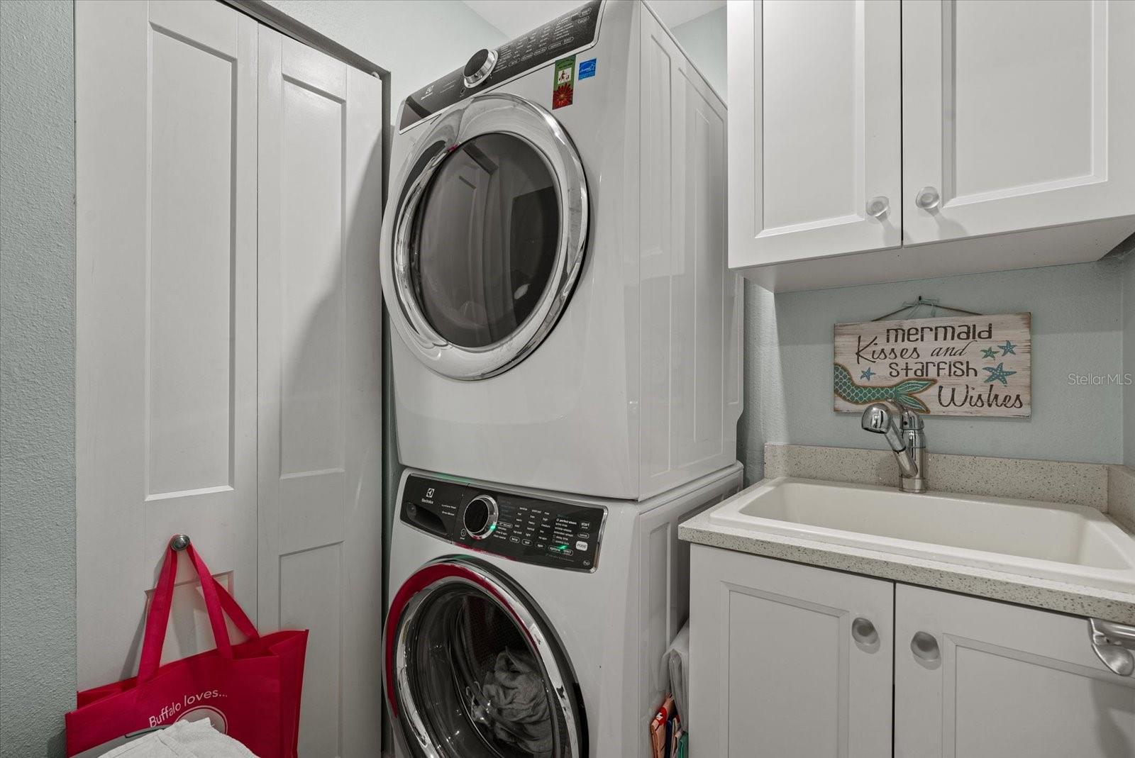 Image 29 of 58 For 1260 Dolphin Bay Way 401