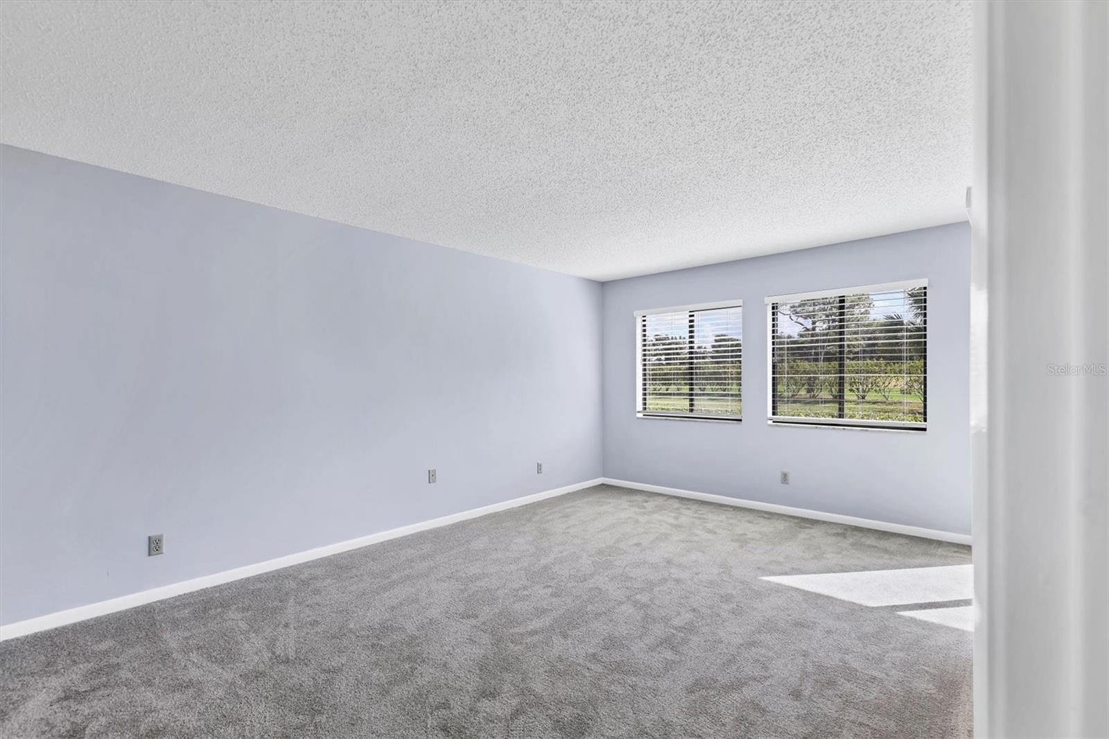 Image 17 of 46 For 4580 Longwater  61