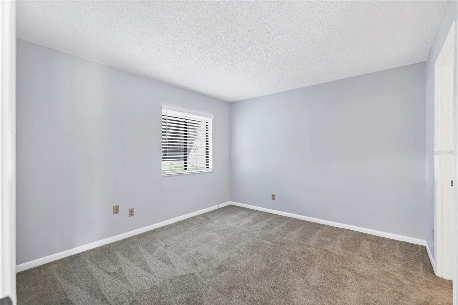 Image 19 of 46 For 4580 Longwater  61