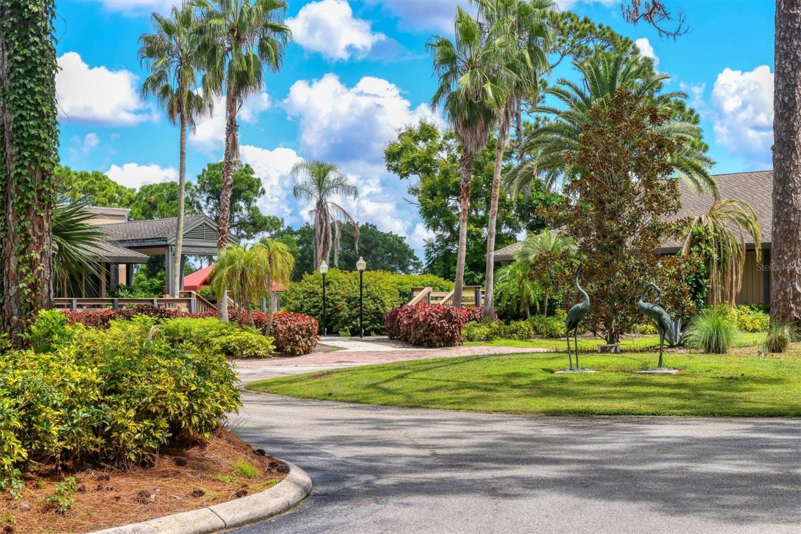 Image 36 of 46 For 4580 Longwater  61