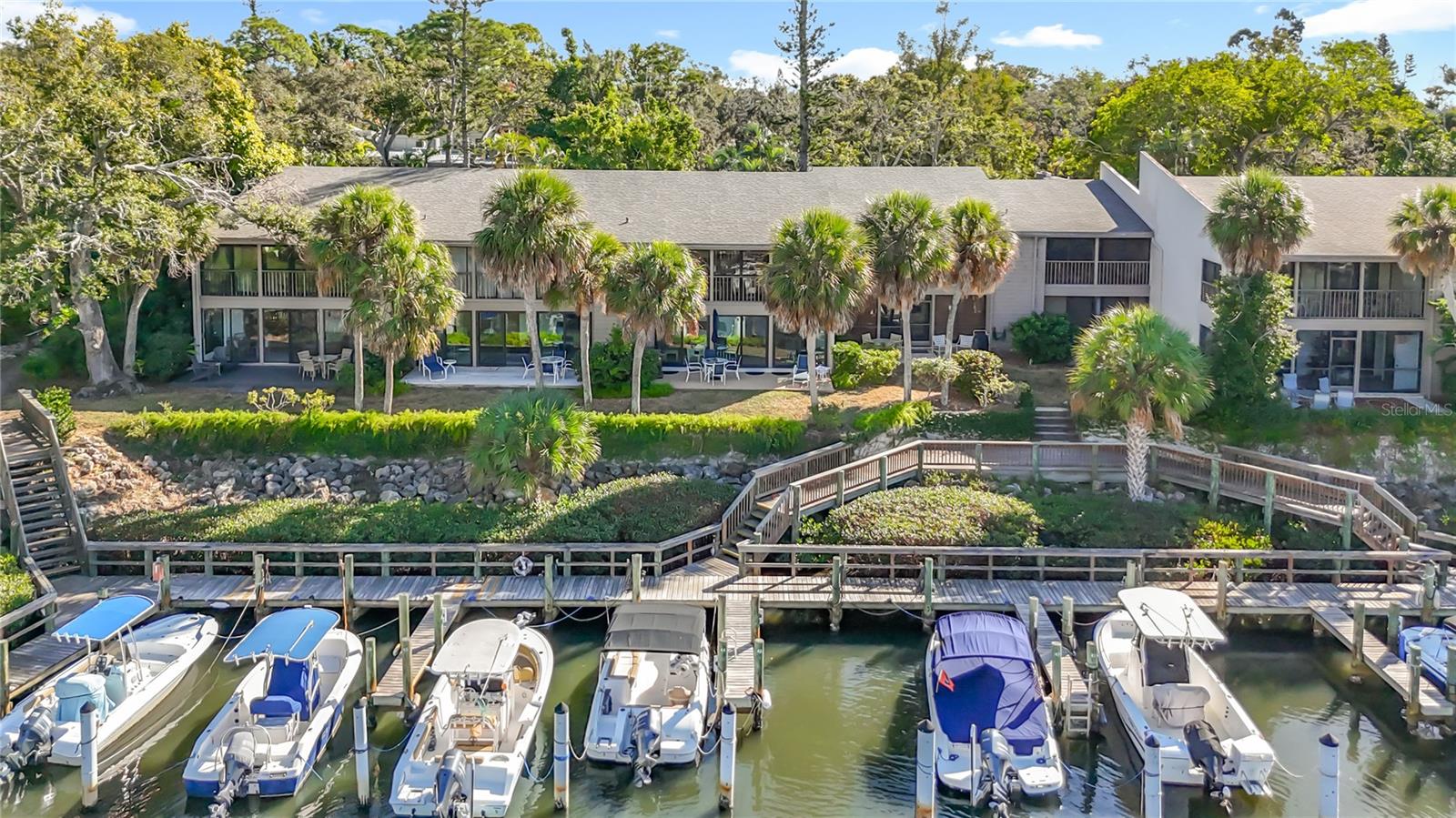 Image 37 of 50 For 1621 Boathouse Circle Ha124