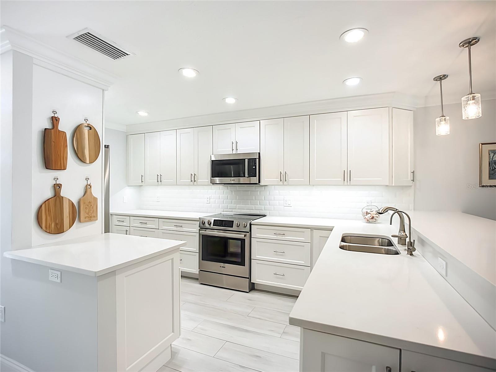 Image 5 of 50 For 1621 Boathouse Circle Ha124