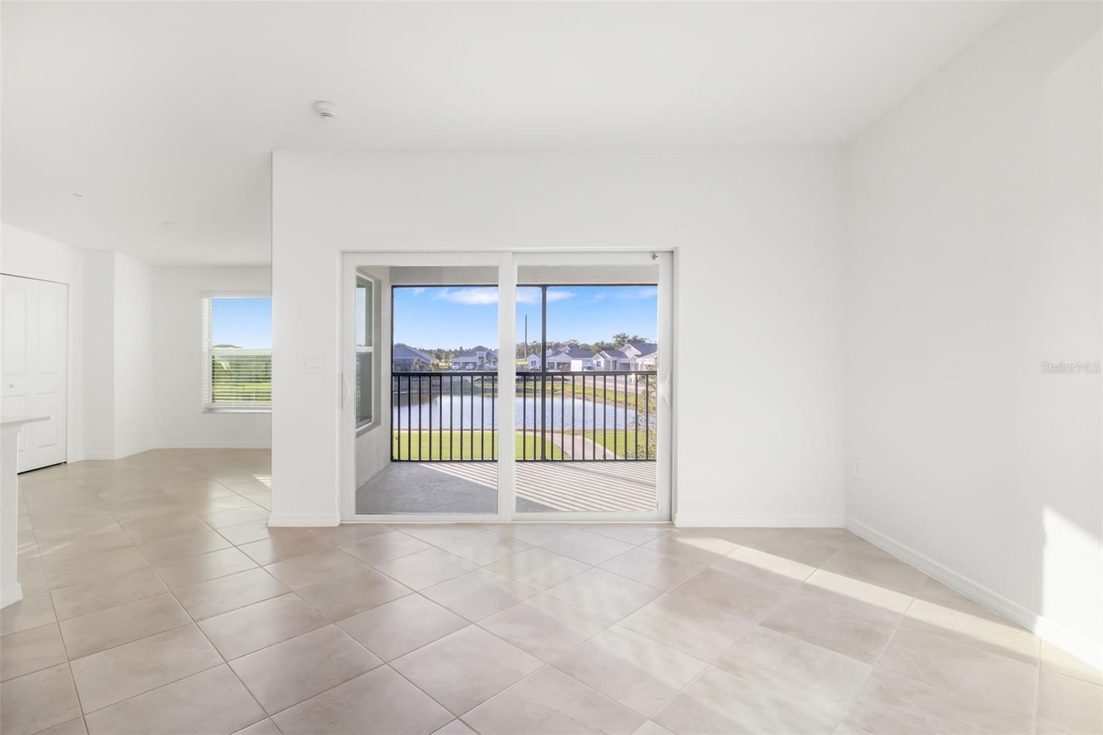 Image 18 of 56 For 19015 Scallop Loop #204