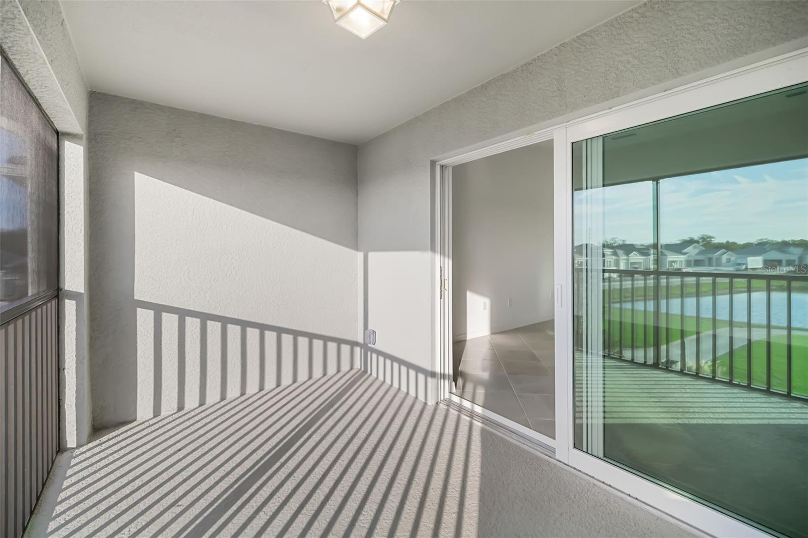 Image 20 of 56 For 19015 Scallop Loop #204