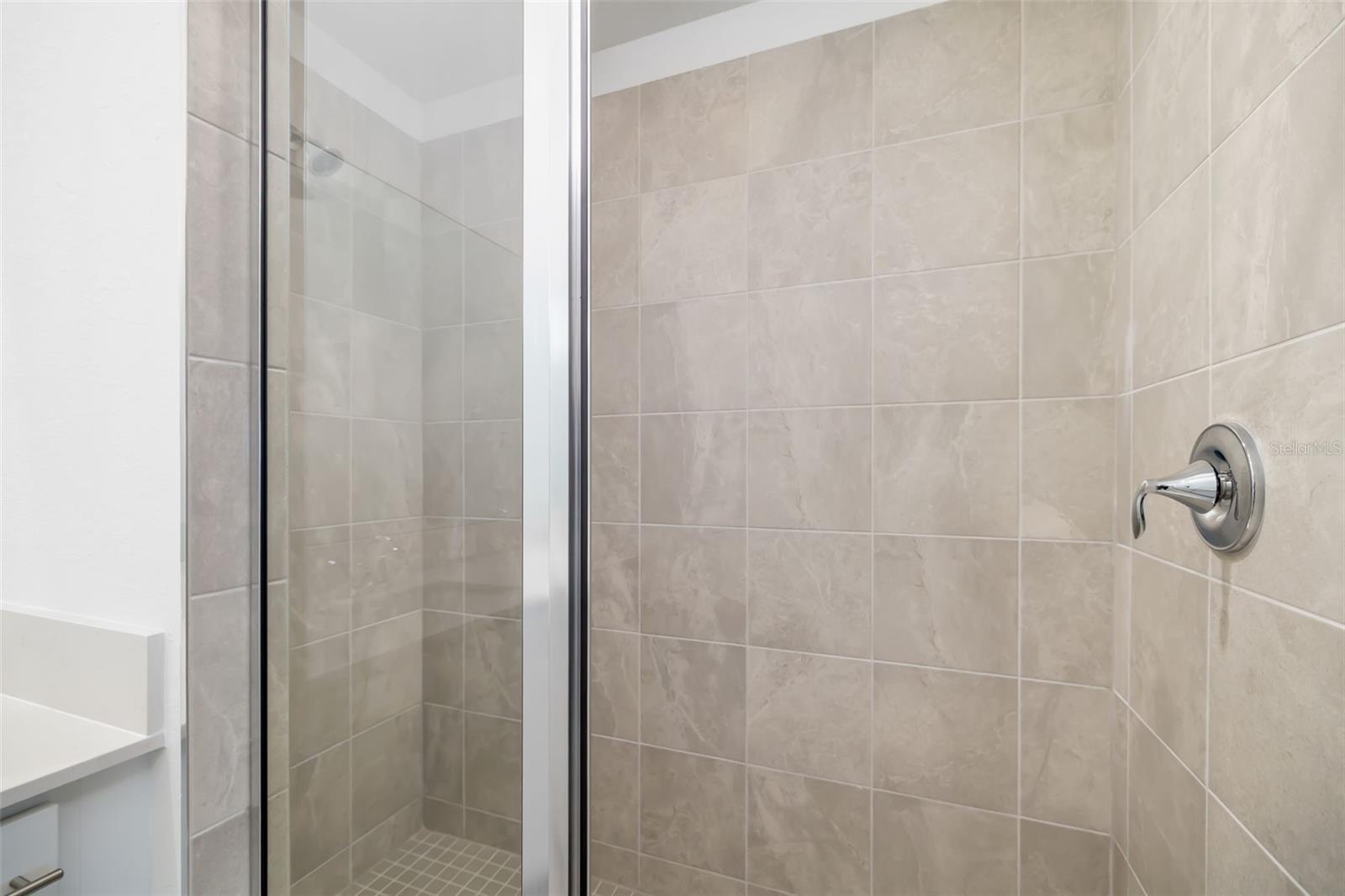 Image 30 of 56 For 19015 Scallop Loop #204