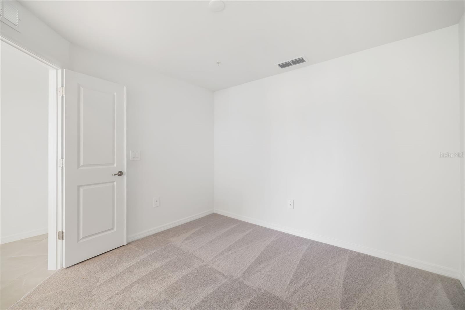 Image 35 of 56 For 19015 Scallop Loop #204