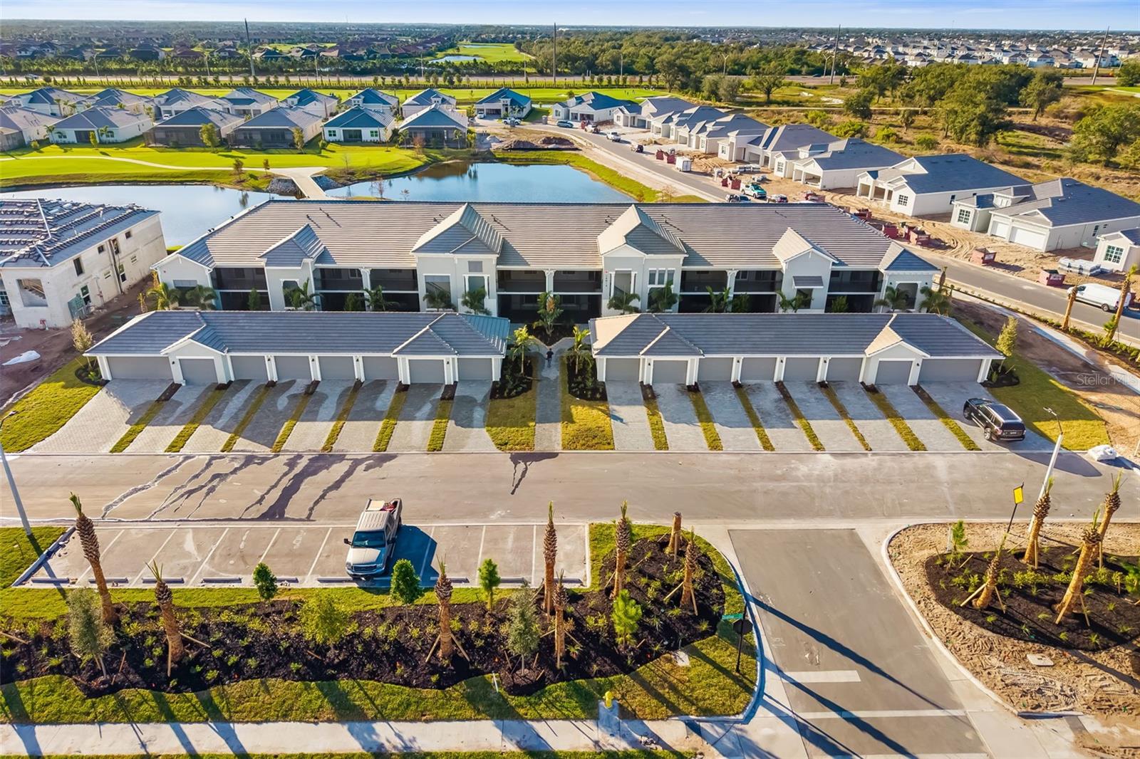 Image 40 of 56 For 19015 Scallop Loop #204