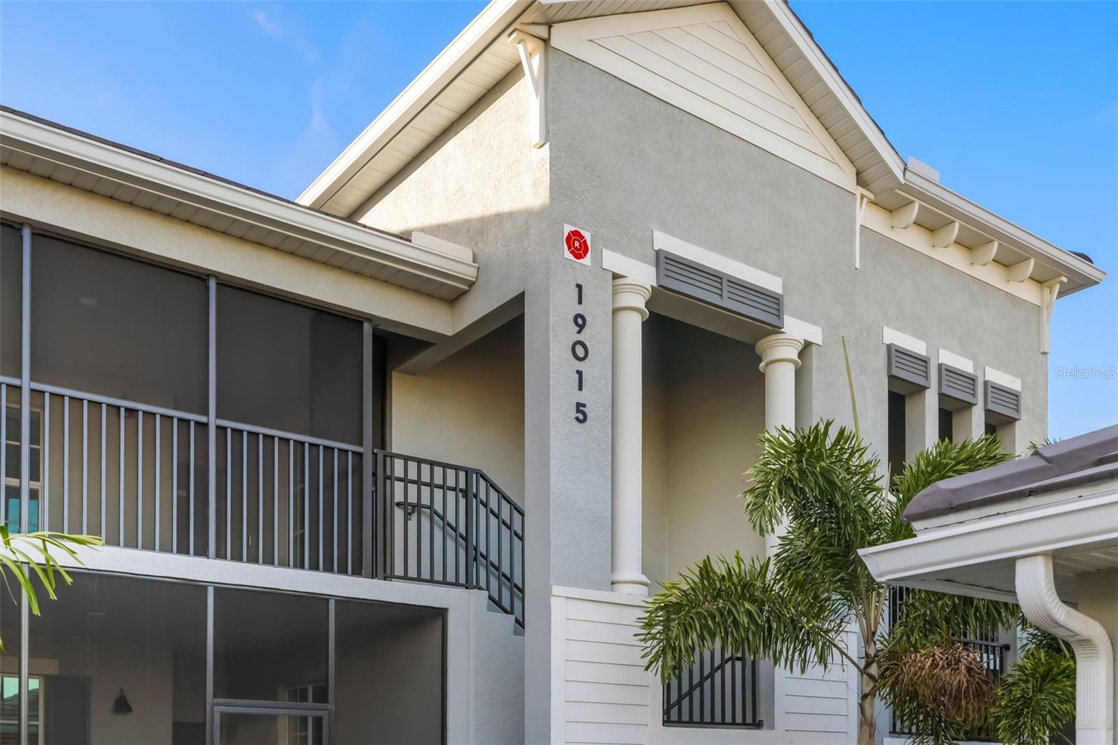 Image 43 of 56 For 19015 Scallop Loop #204