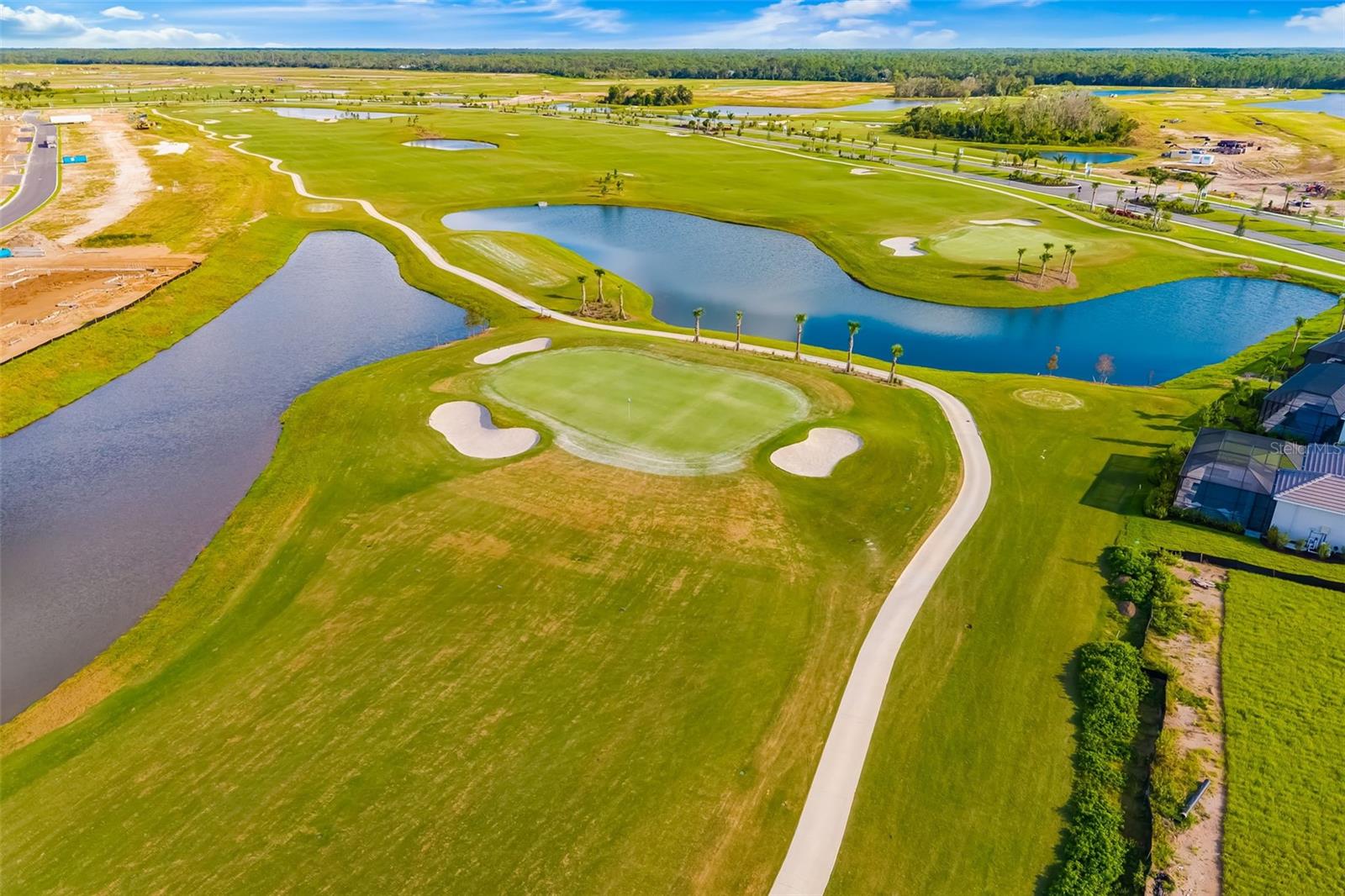 Image 44 of 56 For 19015 Scallop Loop #204