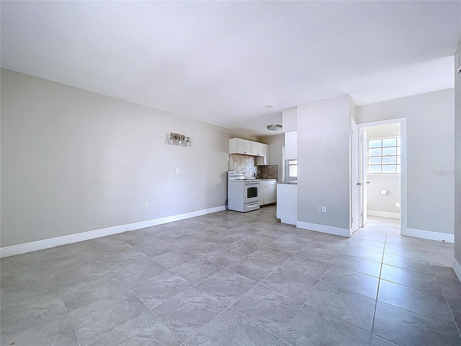 Image 10 of 49 For 501 Spring Avenue