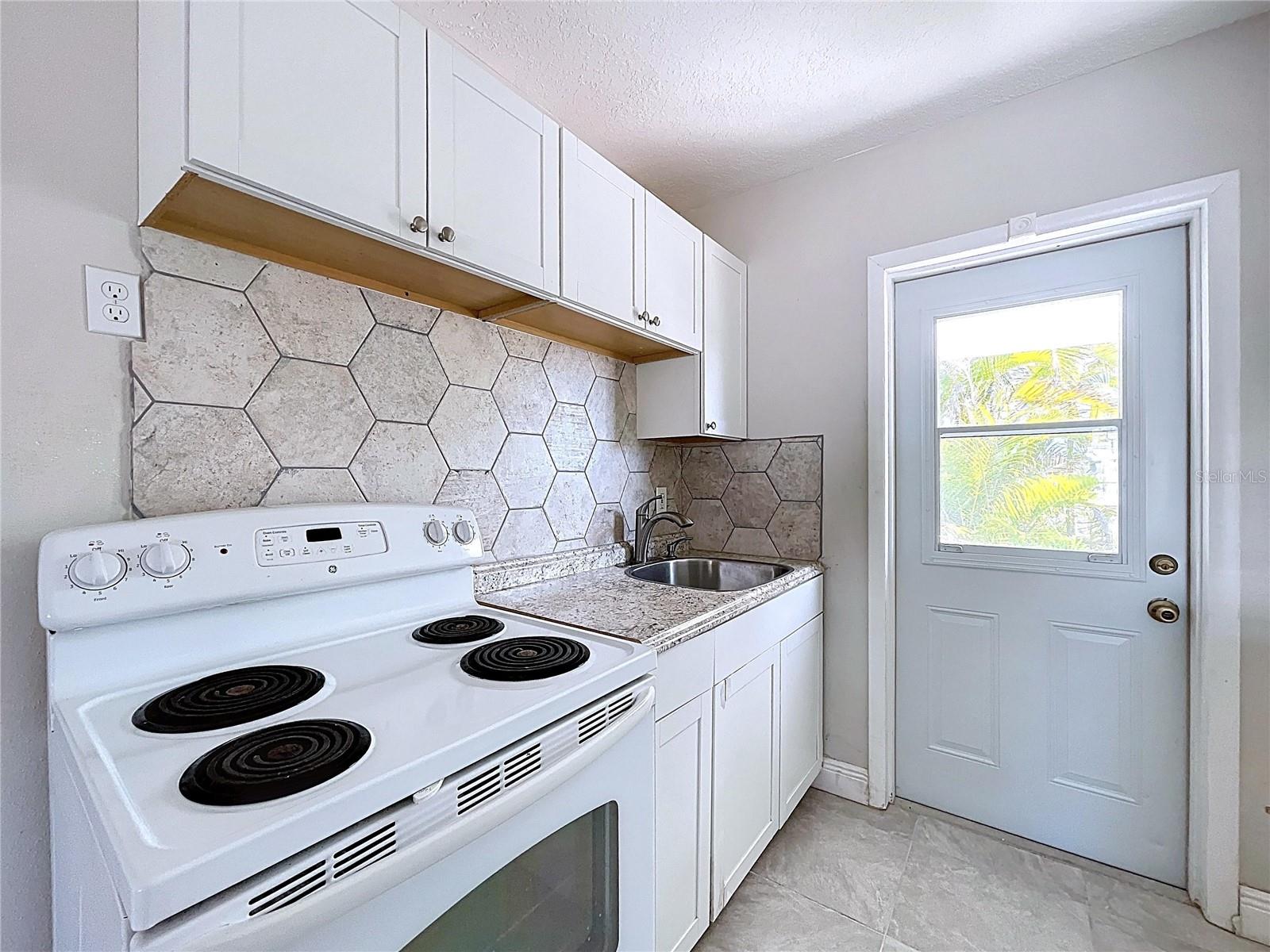 Image 13 of 49 For 501 Spring Avenue