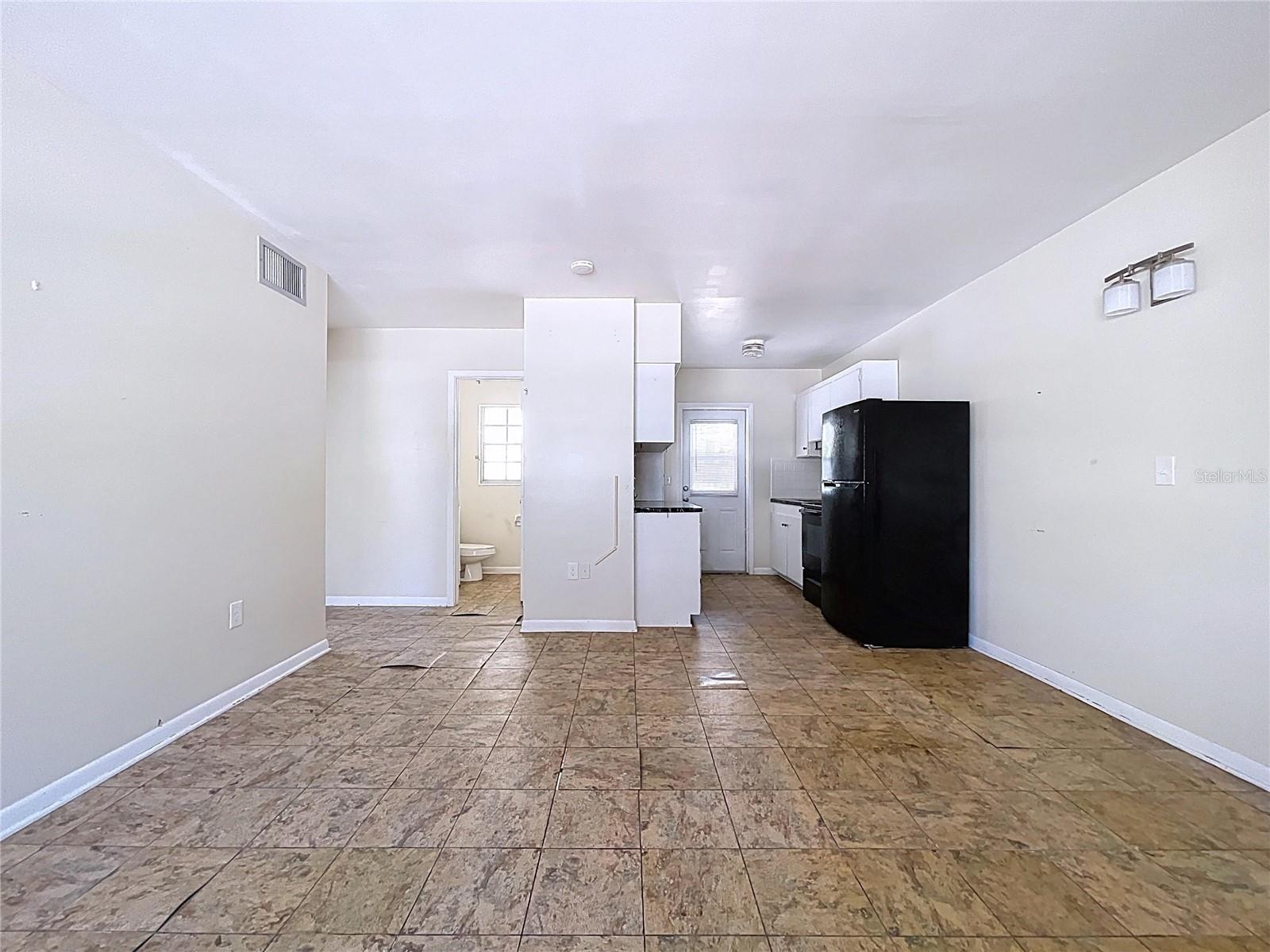 Image 28 of 49 For 501 Spring Avenue