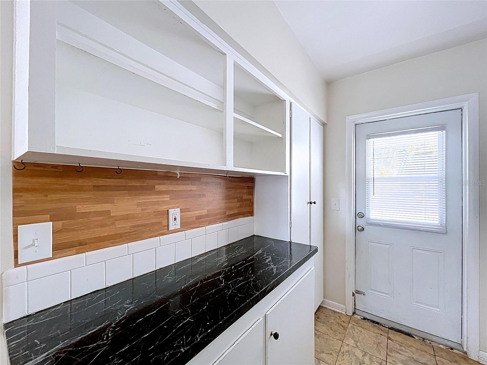 Image 33 of 49 For 501 Spring Avenue