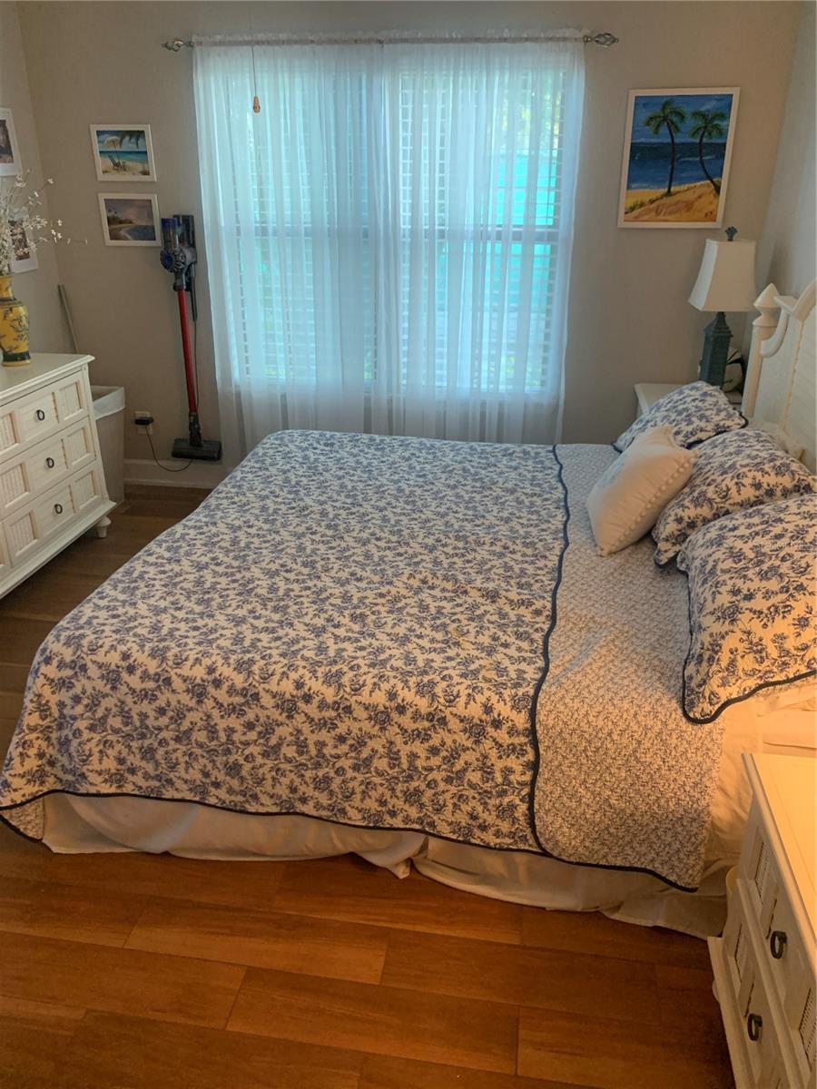 Image 21 of 28 For 4036 Crockers Lake Boulevard 12