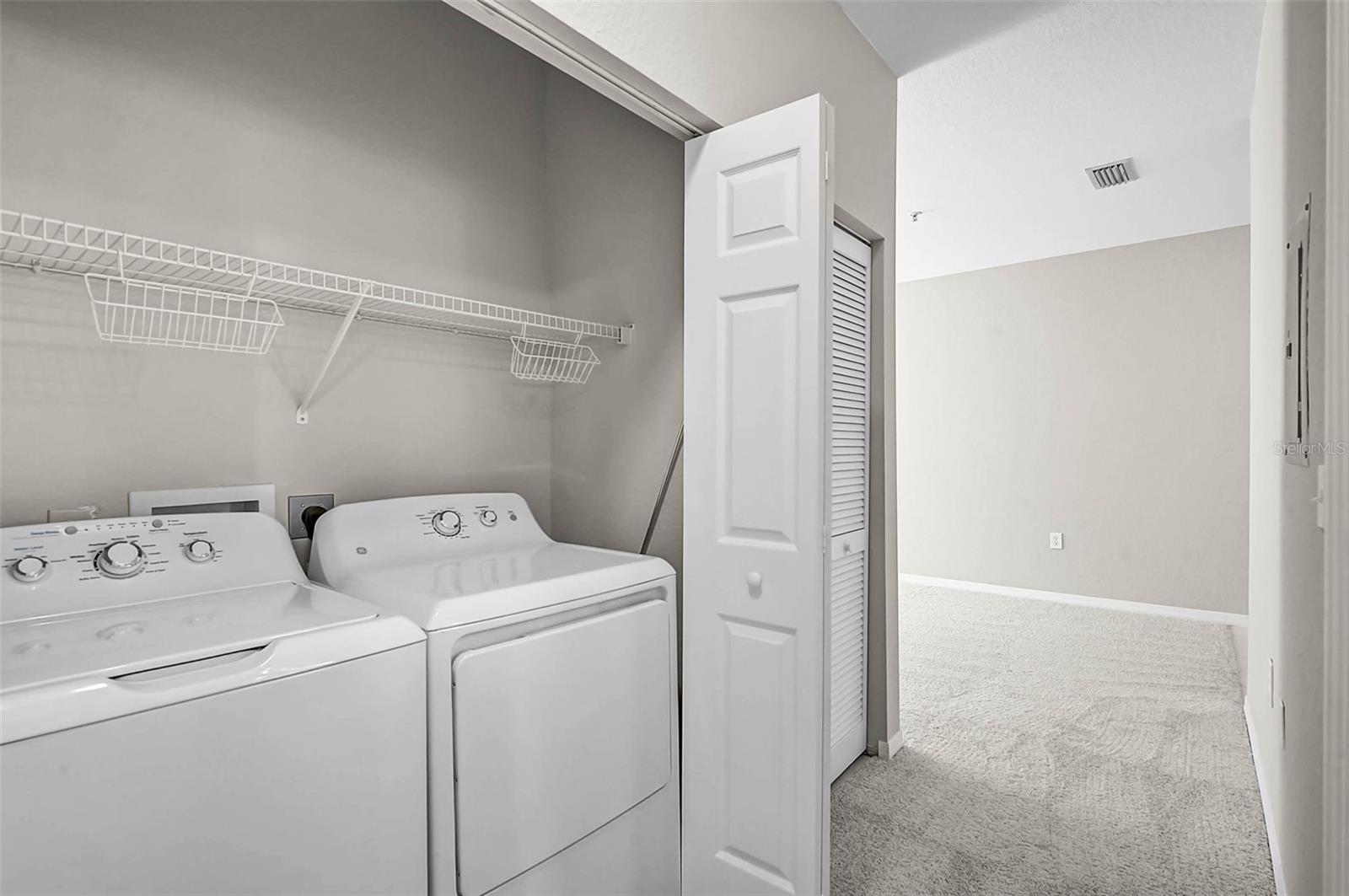 Image 17 of 39 For 3958 Mediterranea Circle 411