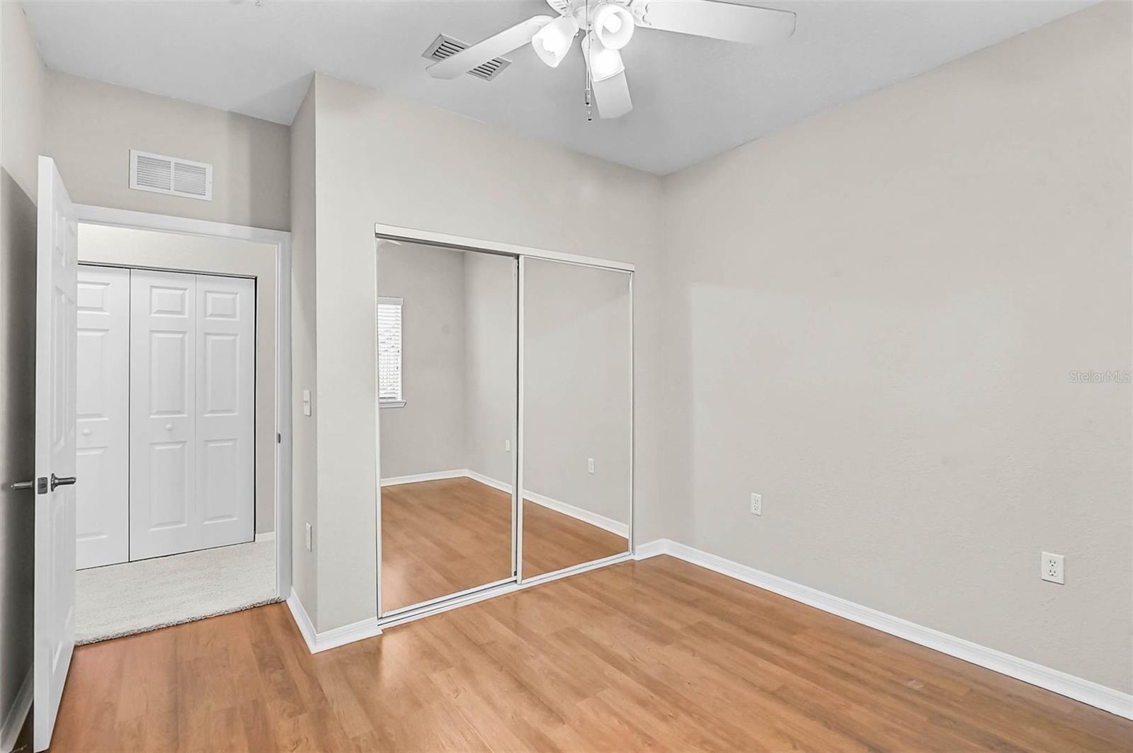 Image 19 of 39 For 3958 Mediterranea Circle 411